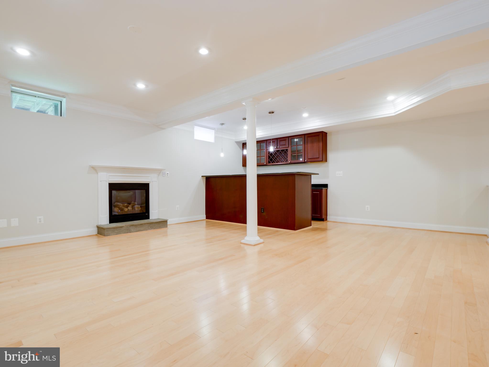 ESTATES AT GREAT FALLS - Residential