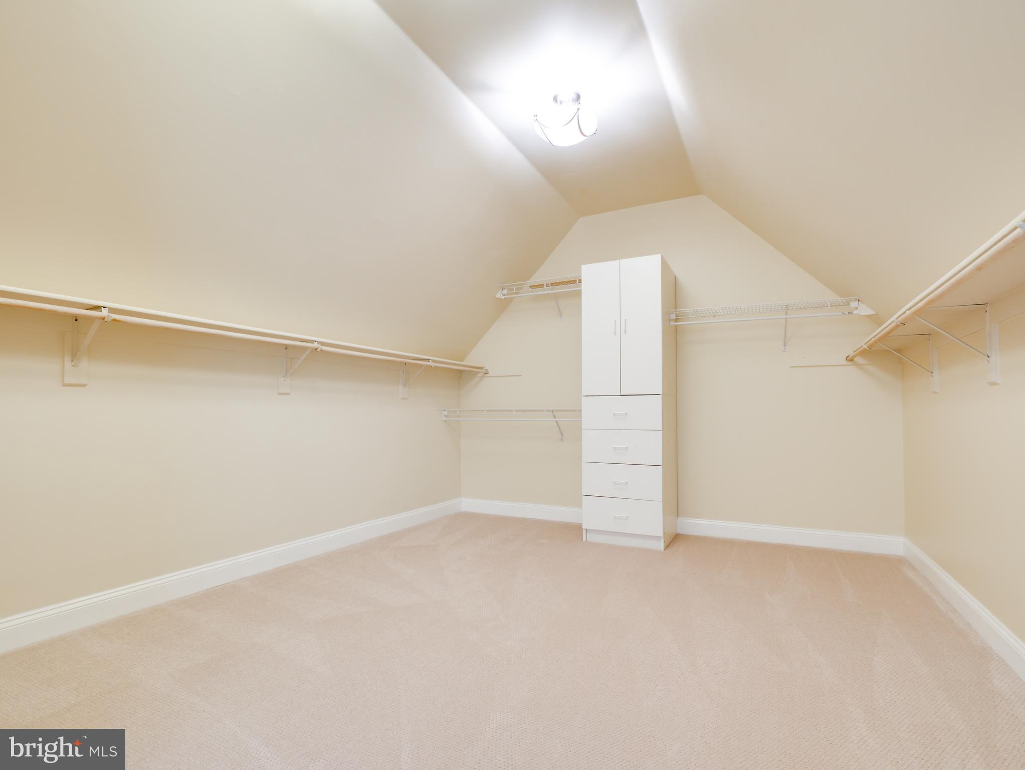 ESTATES AT GREAT FALLS - Residential