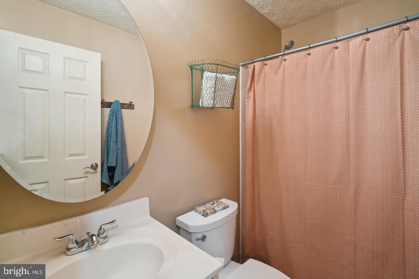 ANNAPOLIS OVERLOOK - Residential Lease