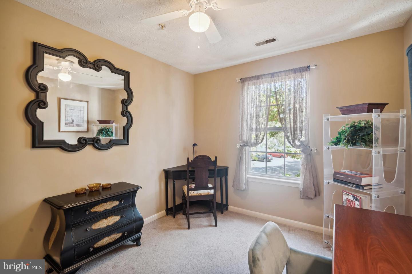 ANNAPOLIS OVERLOOK - Residential Lease