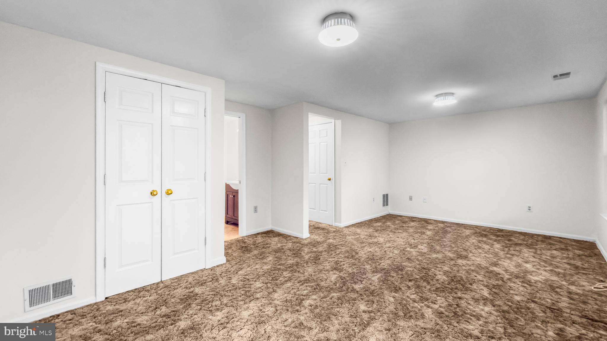 CHURCHILL TOWN SECTOR - Residential