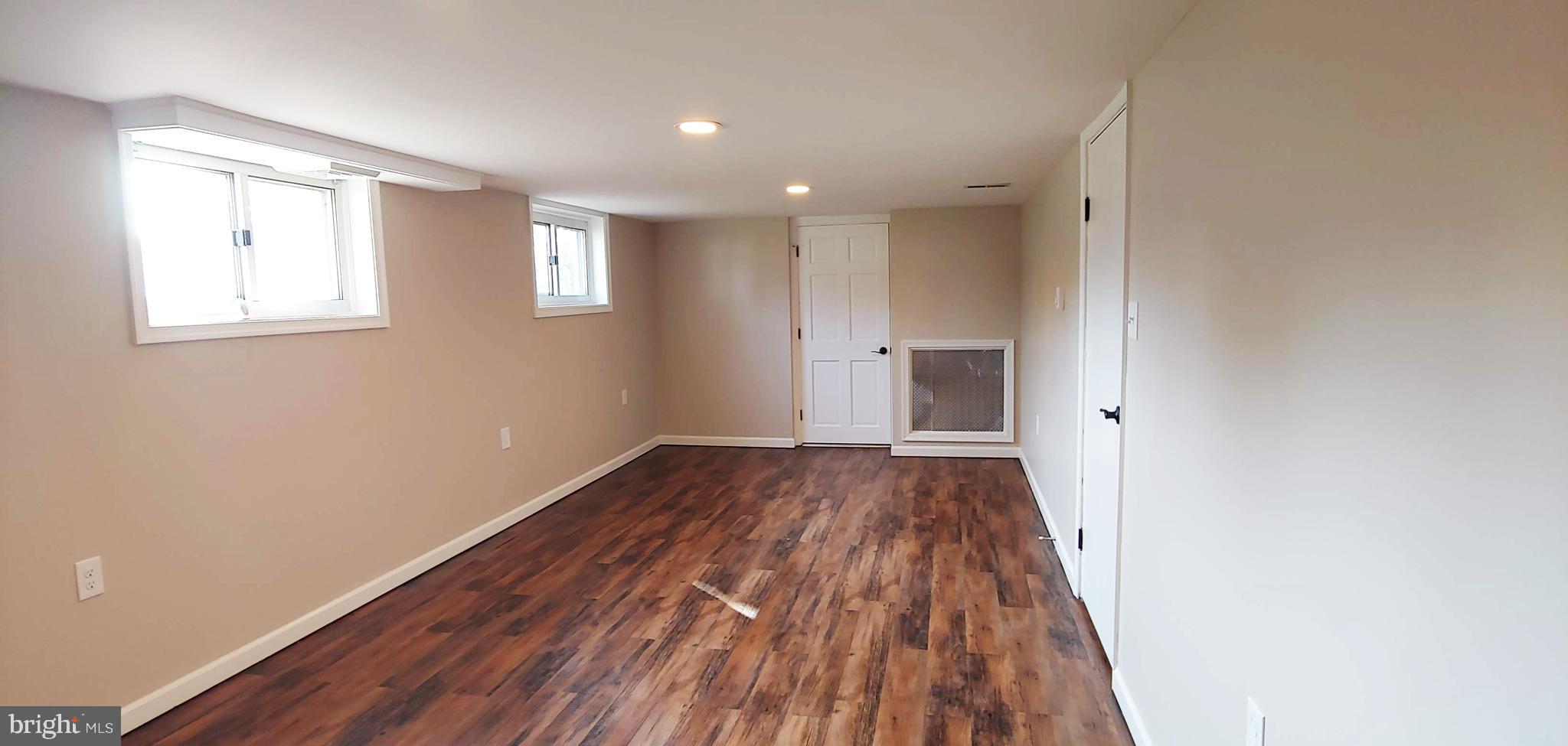 FAIRWAY PARK - Residential