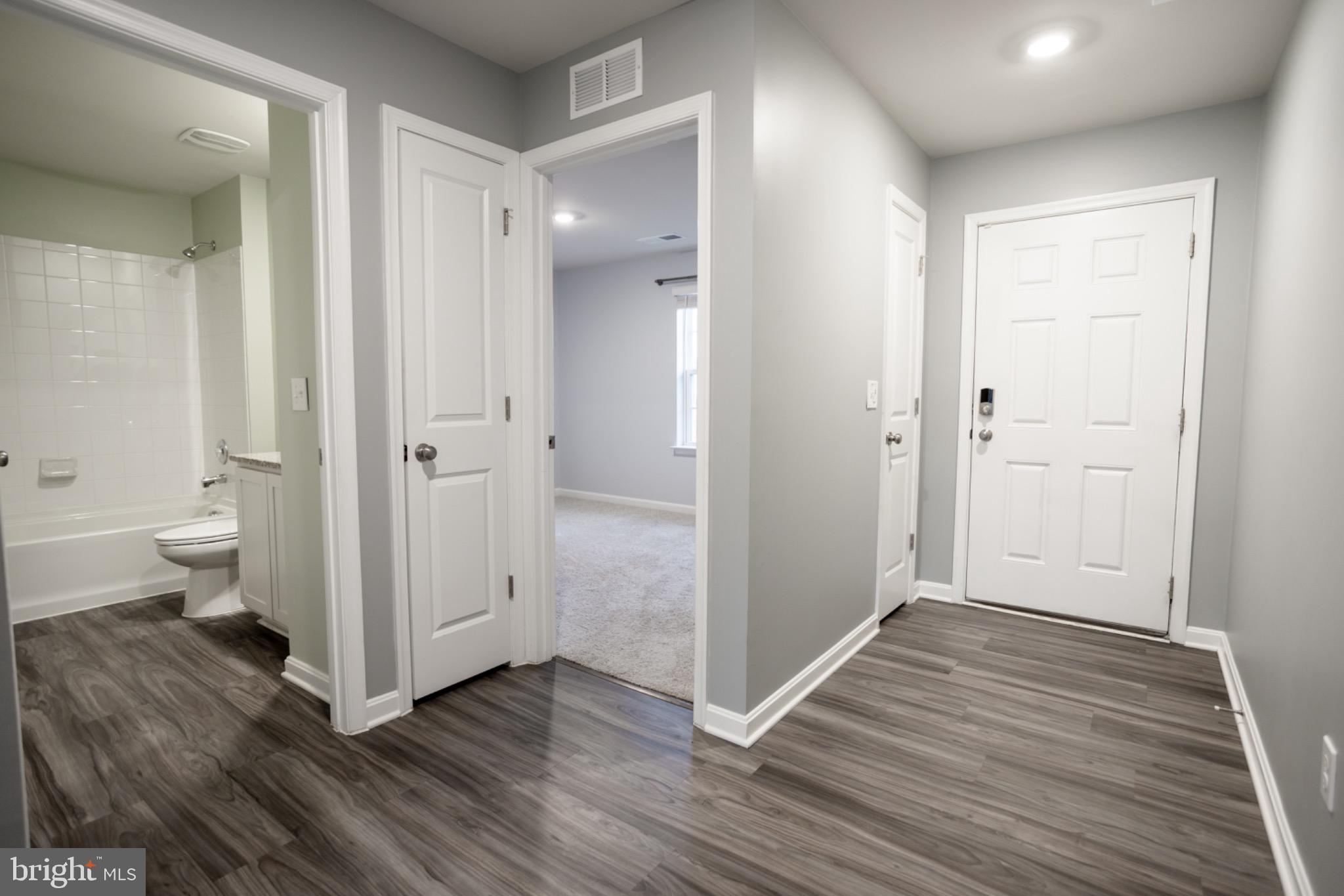 SHENANDOAH CROSSING - Residential