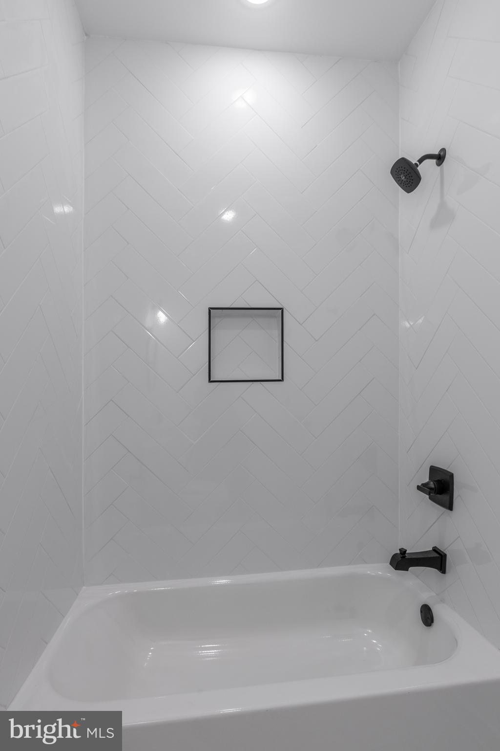 UNIVERSITY CITY - Commercial Sale