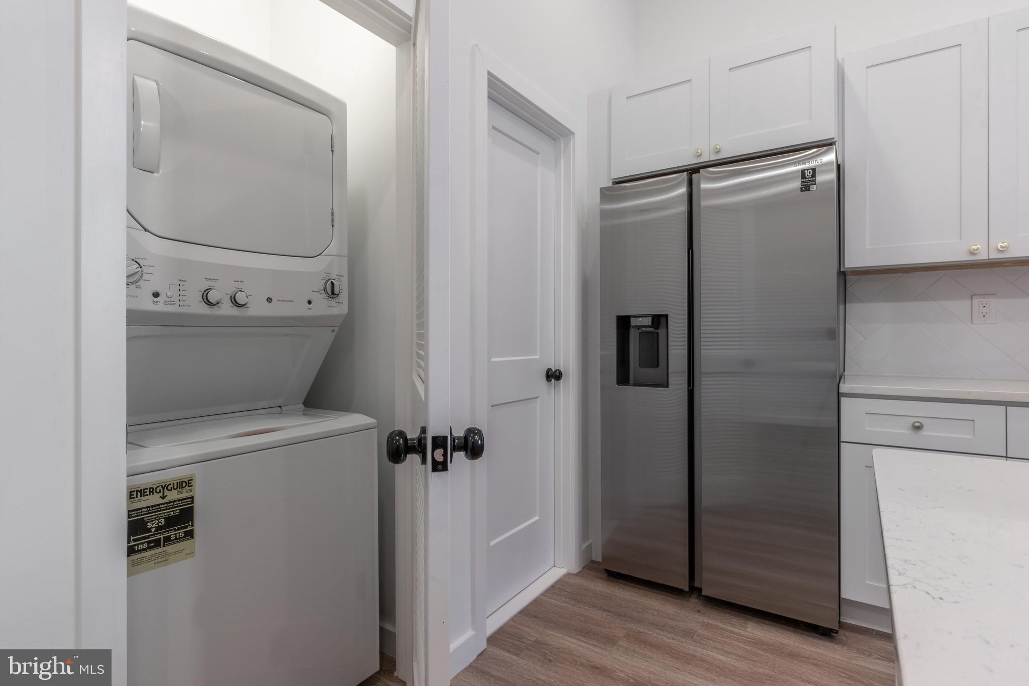 UNIVERSITY CITY - Commercial Sale