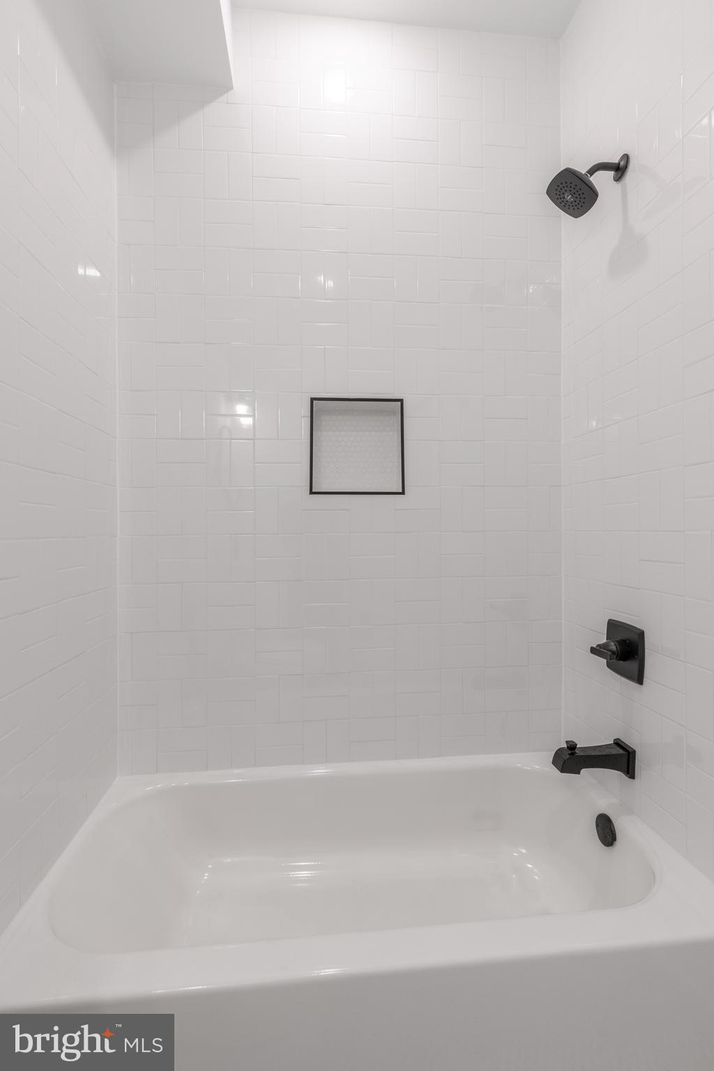 UNIVERSITY CITY - Commercial Sale