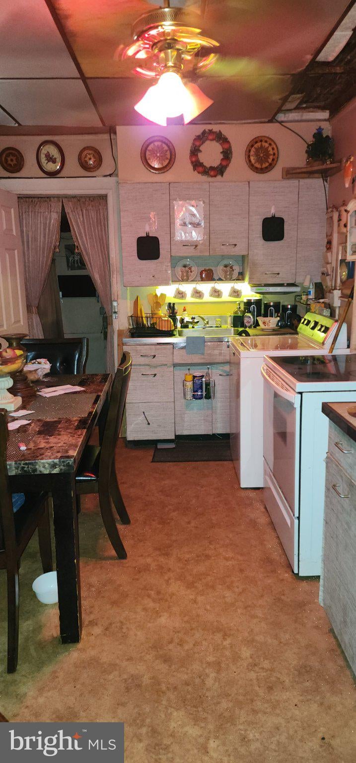 222 S 10TH STREET