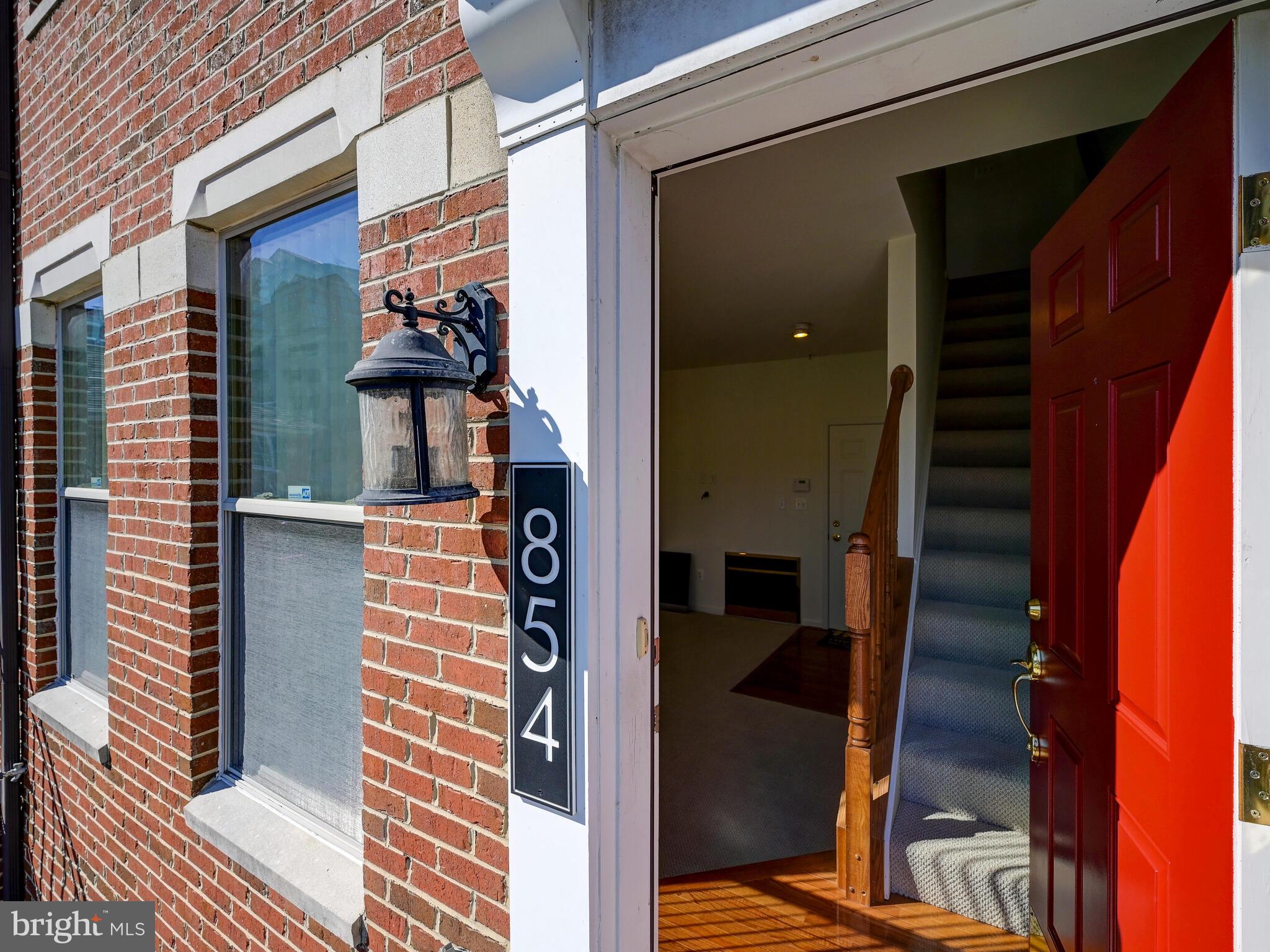 ALBEMARLE SQUARE - Residential