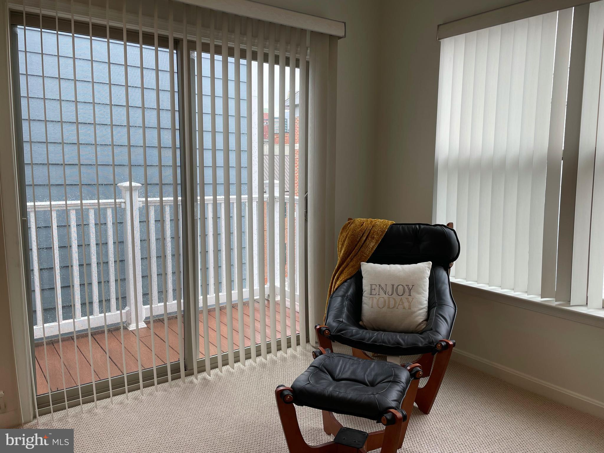 ALBEMARLE SQUARE - Residential