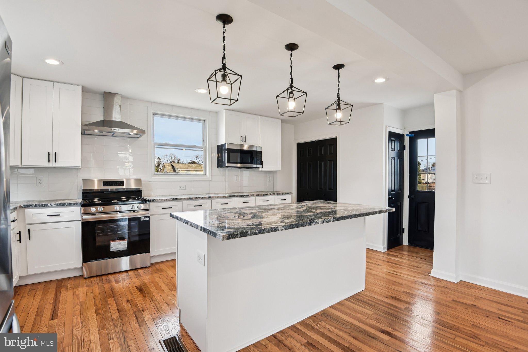 WEST ARLINGTON - Residential