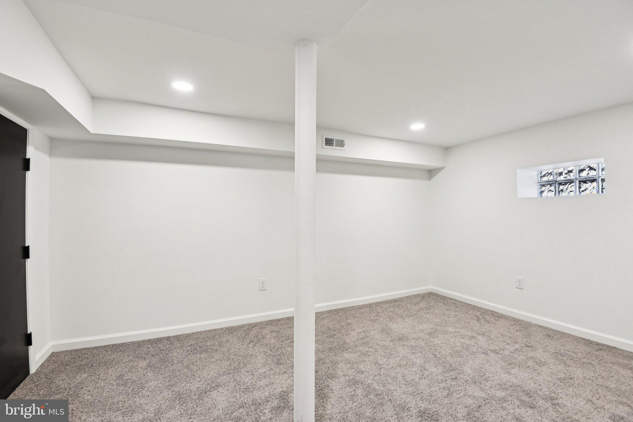 WEST ARLINGTON - Residential