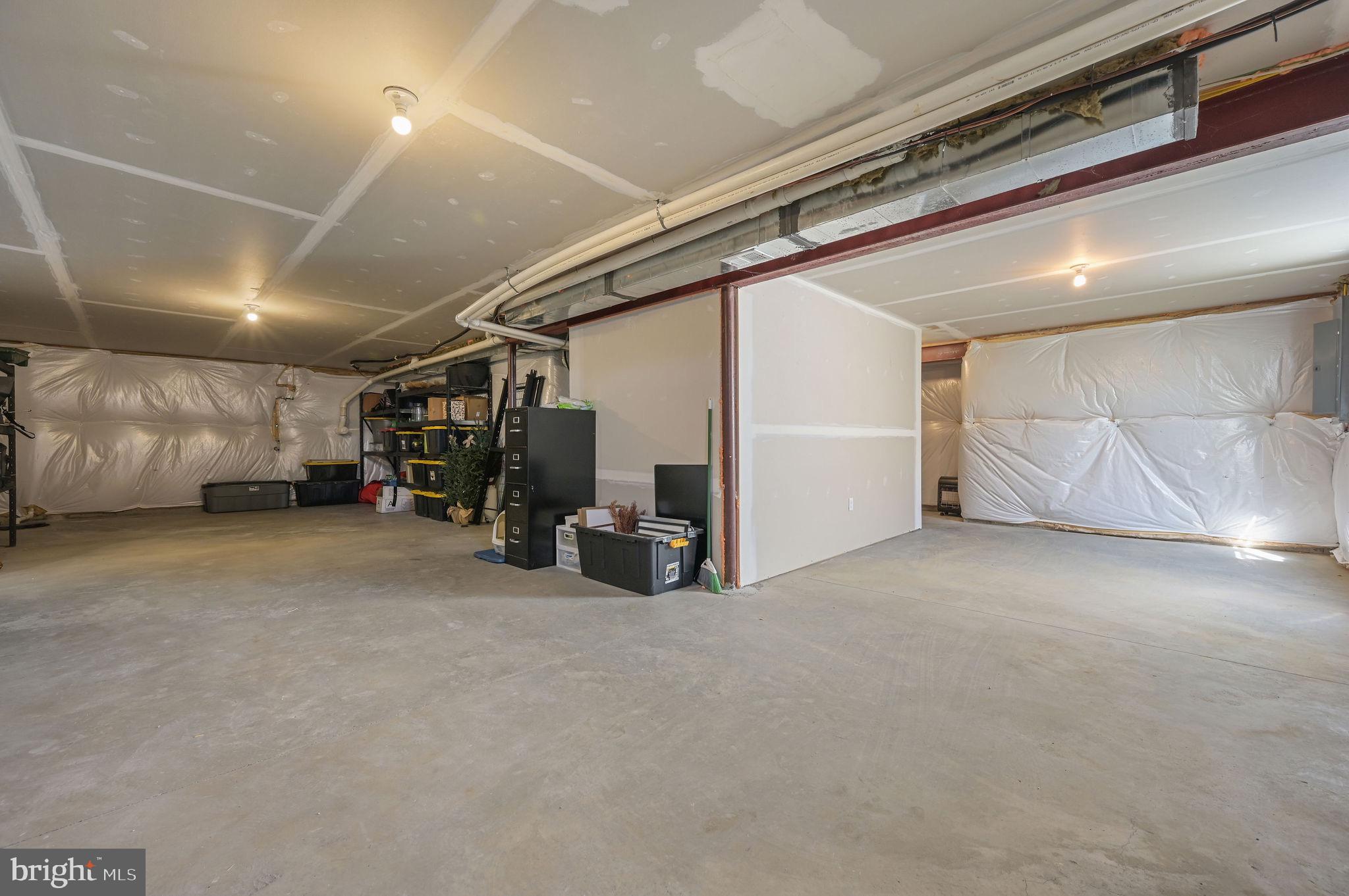 OLDE FIELD VILLAGE - Residential