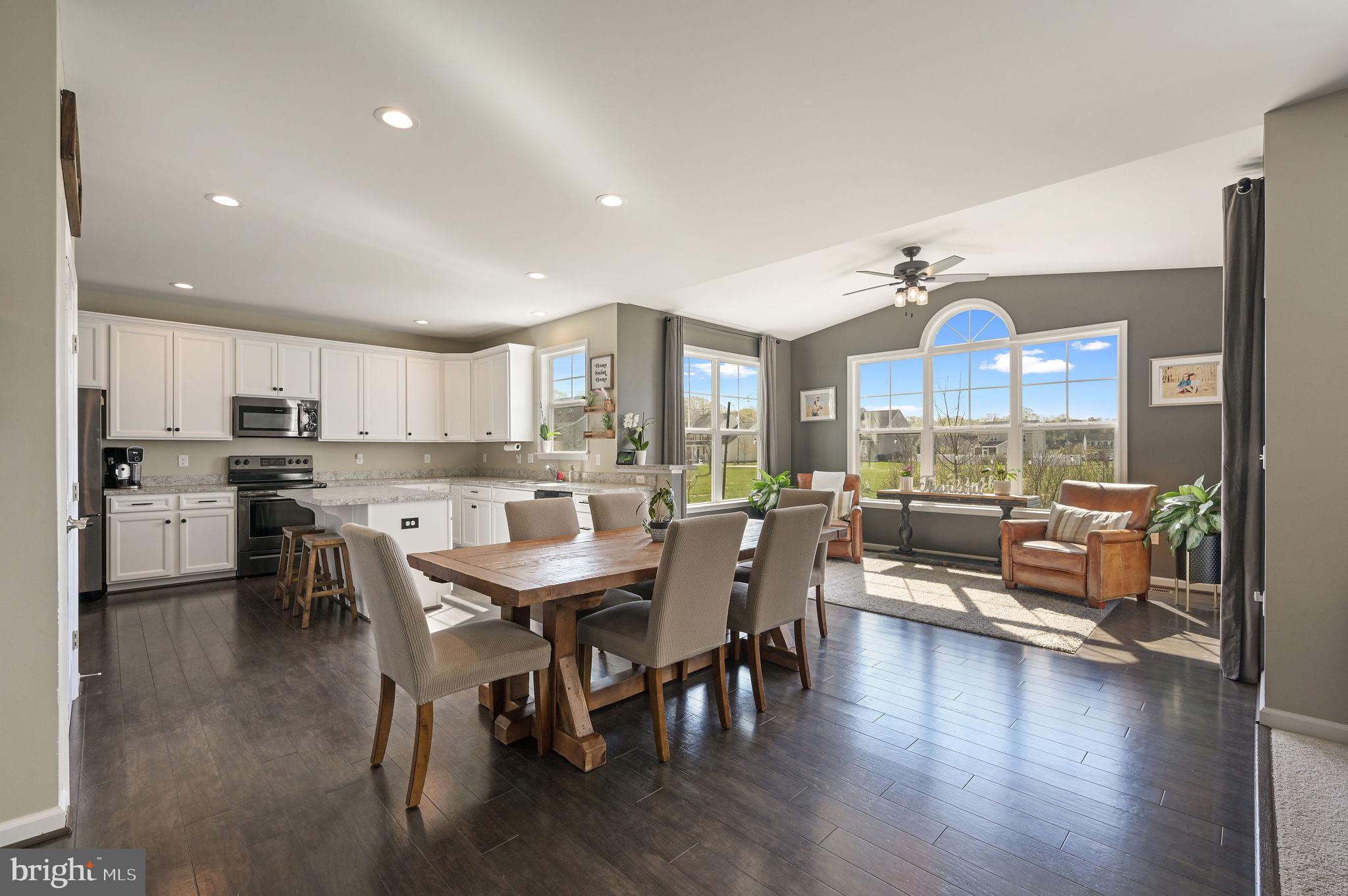 OLDE FIELD VILLAGE - Residential