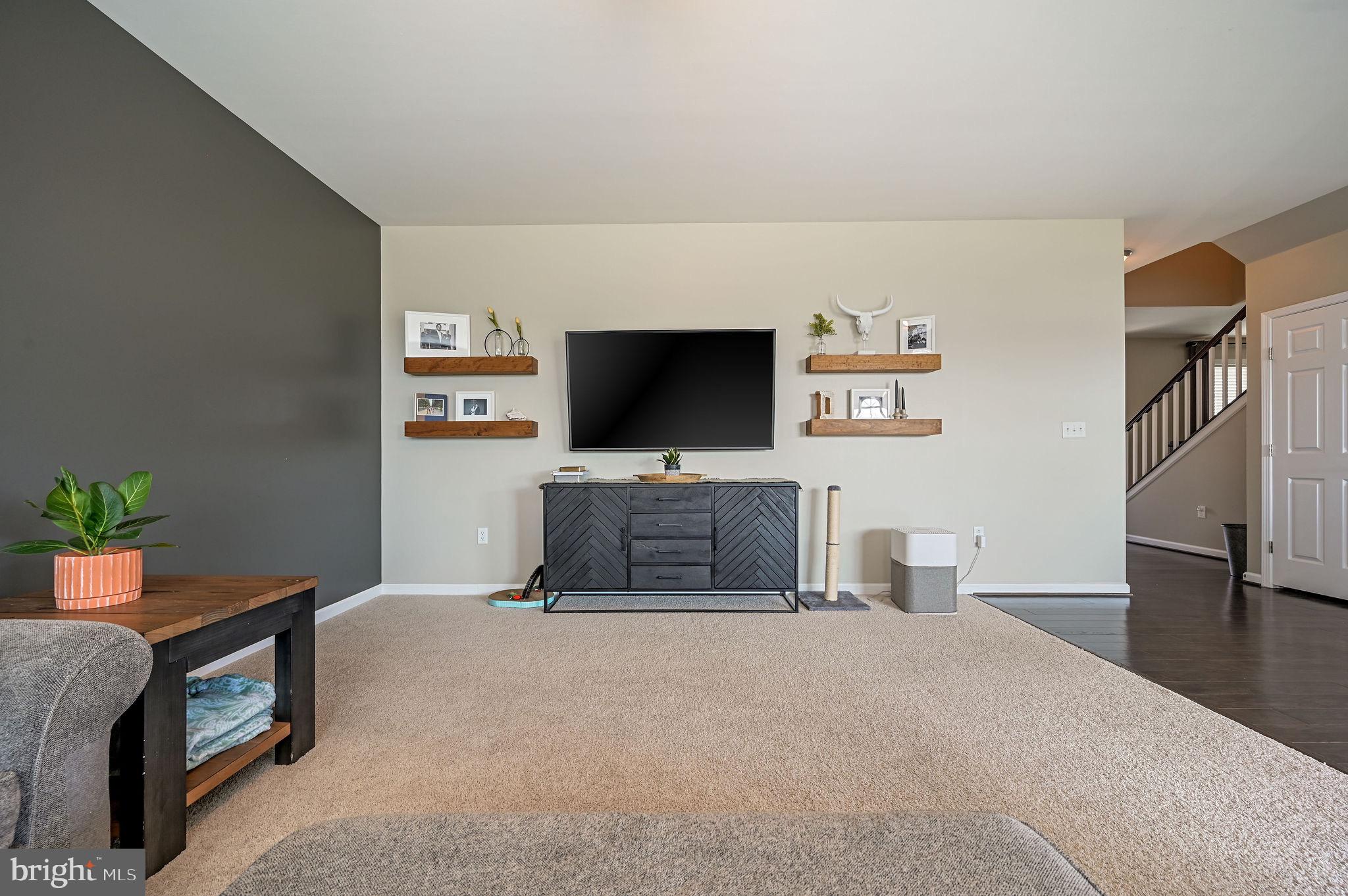 OLDE FIELD VILLAGE - Residential