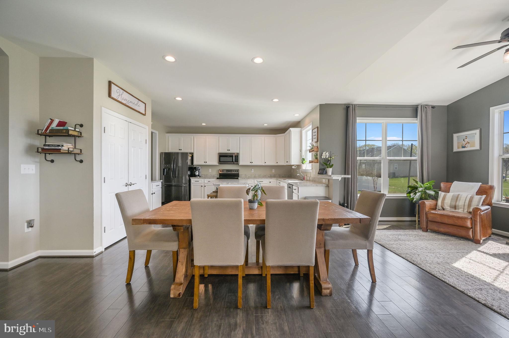 OLDE FIELD VILLAGE - Residential