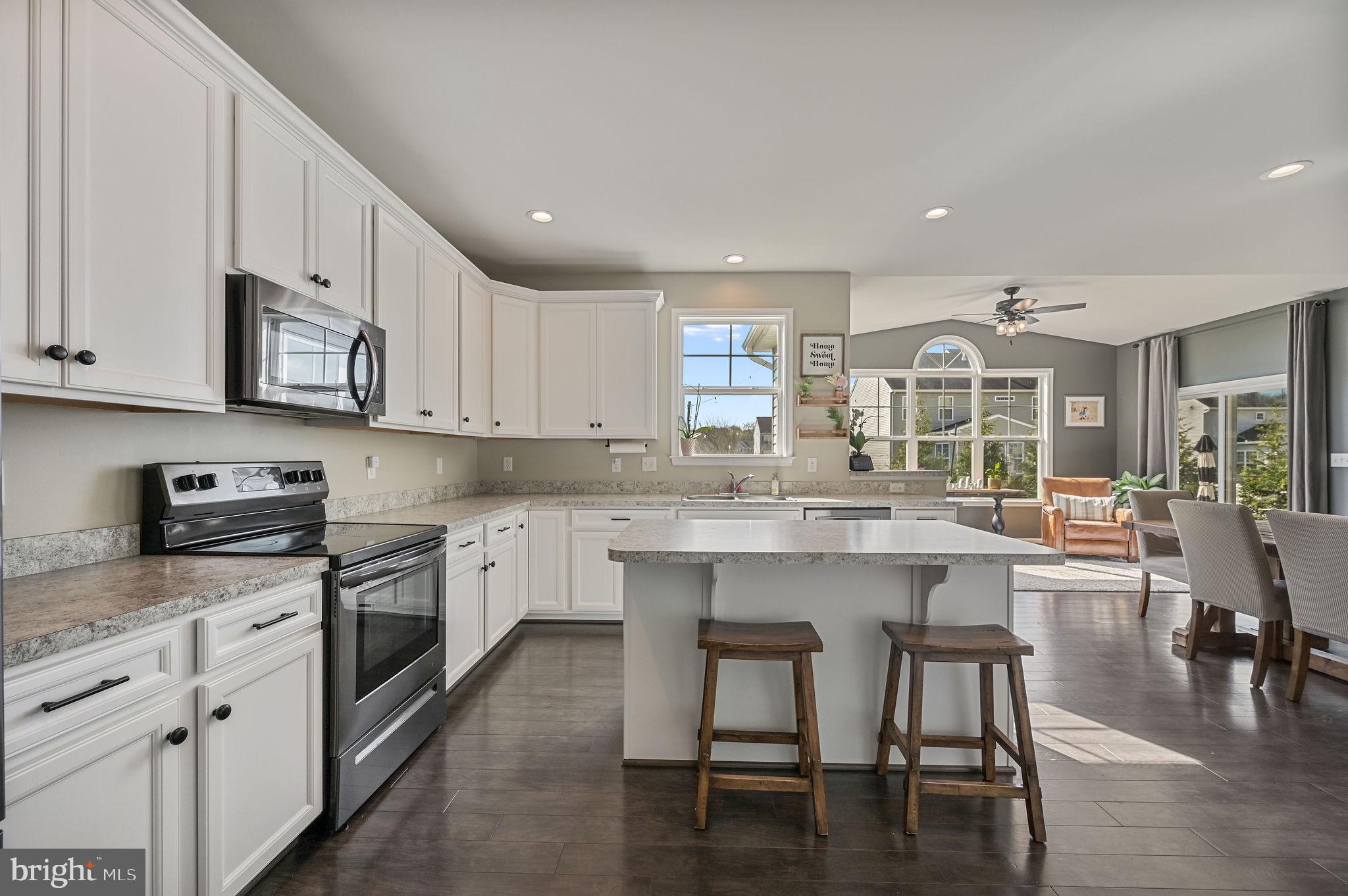 OLDE FIELD VILLAGE - Residential