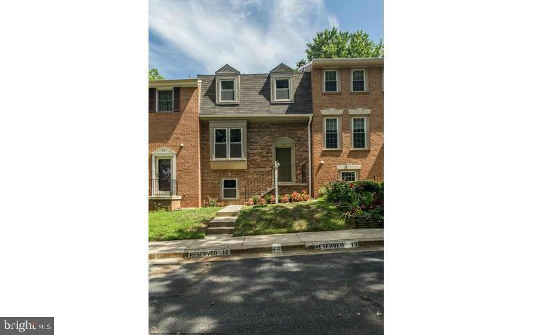 SHADY GROVE VILLAGE - Residential Lease