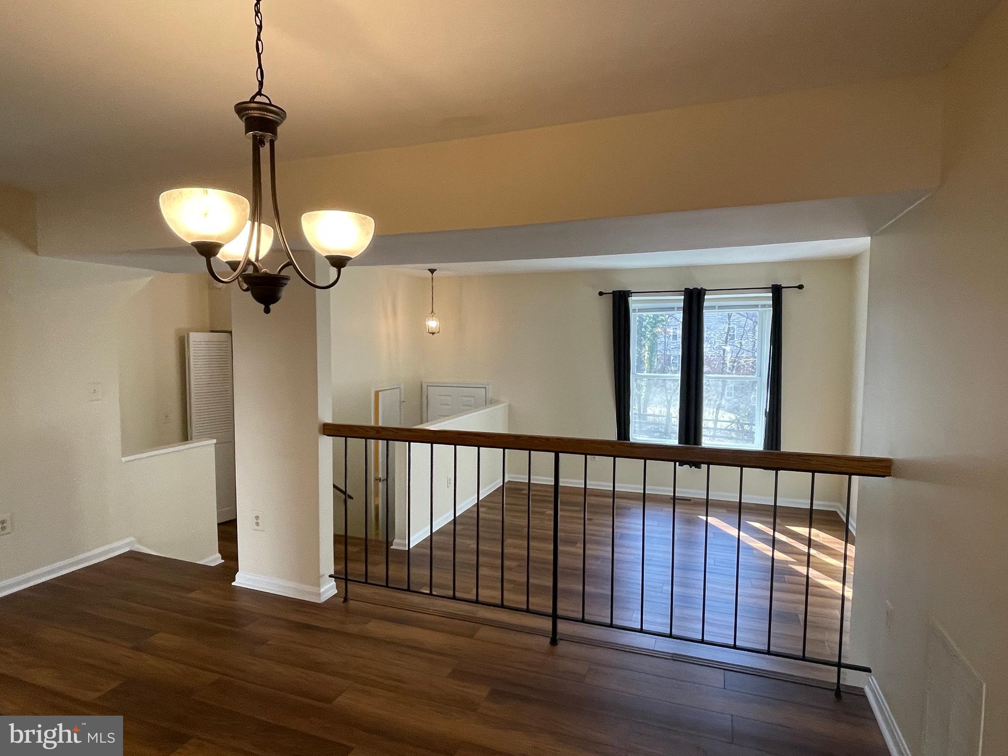 SHADY GROVE VILLAGE - Residential Lease