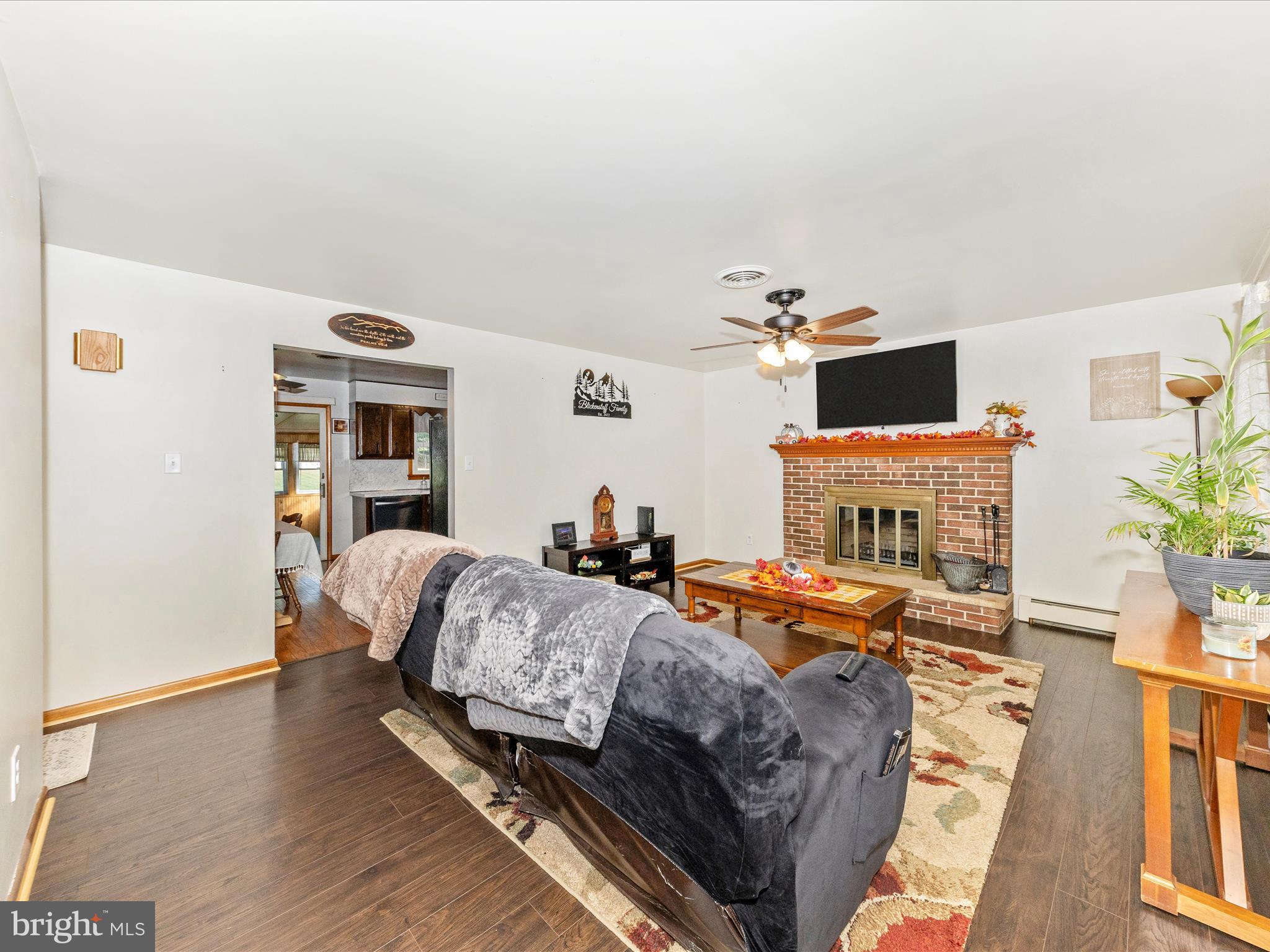 CLEAR SPRING - Residential