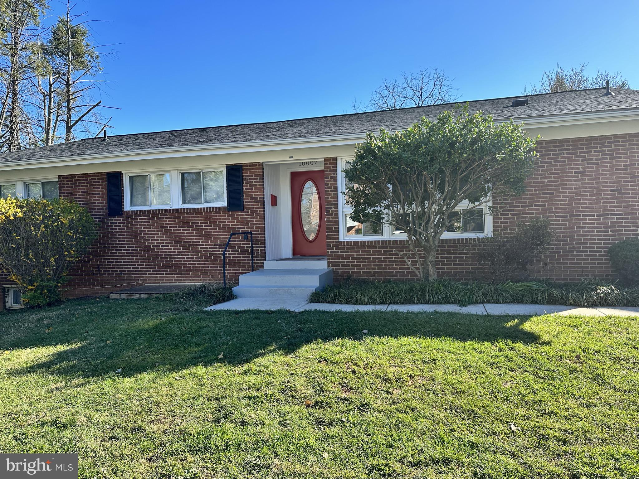 ALTA VISTA - Residential Lease