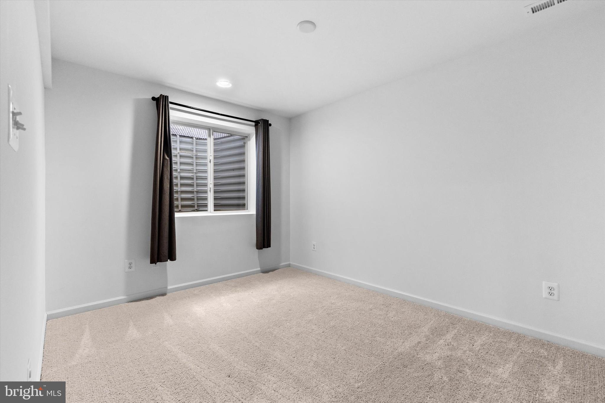 PRINLAND HEIGHTS - Residential