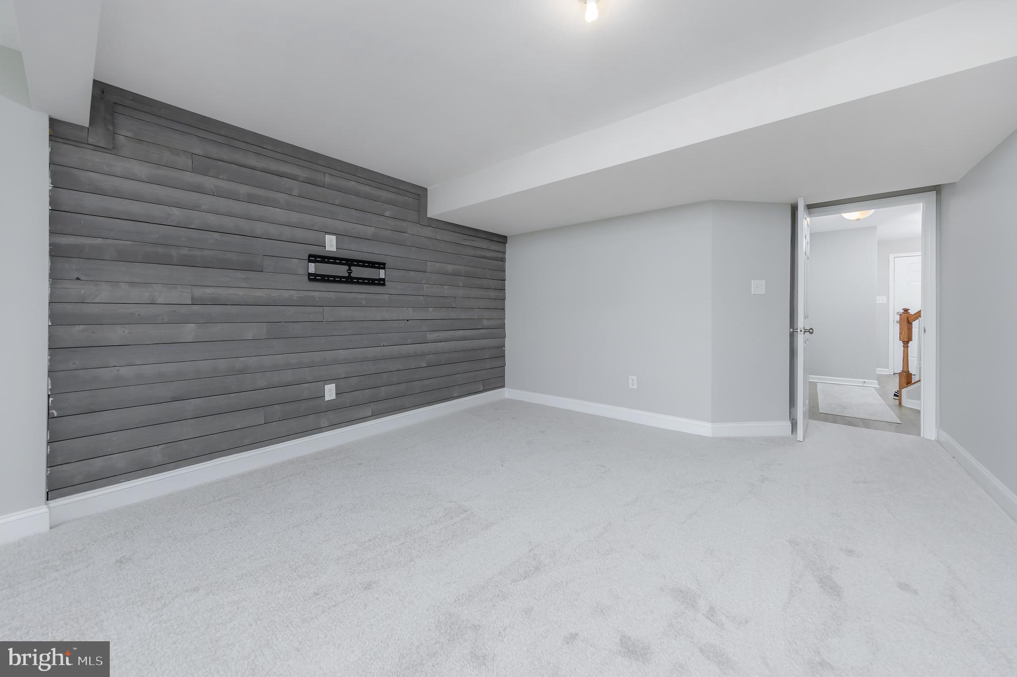 371 CONCETTA DRIVE