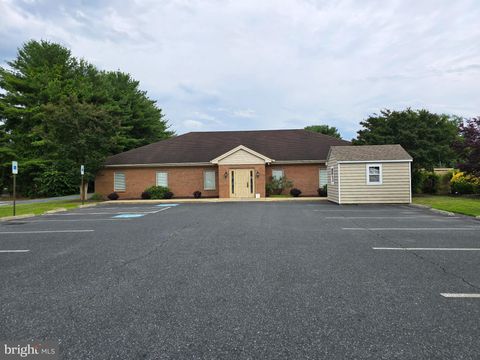 Photo of 1208 Pemberton Drive, SALISBURY, MD 21801 (MLS # MDWC2020072)