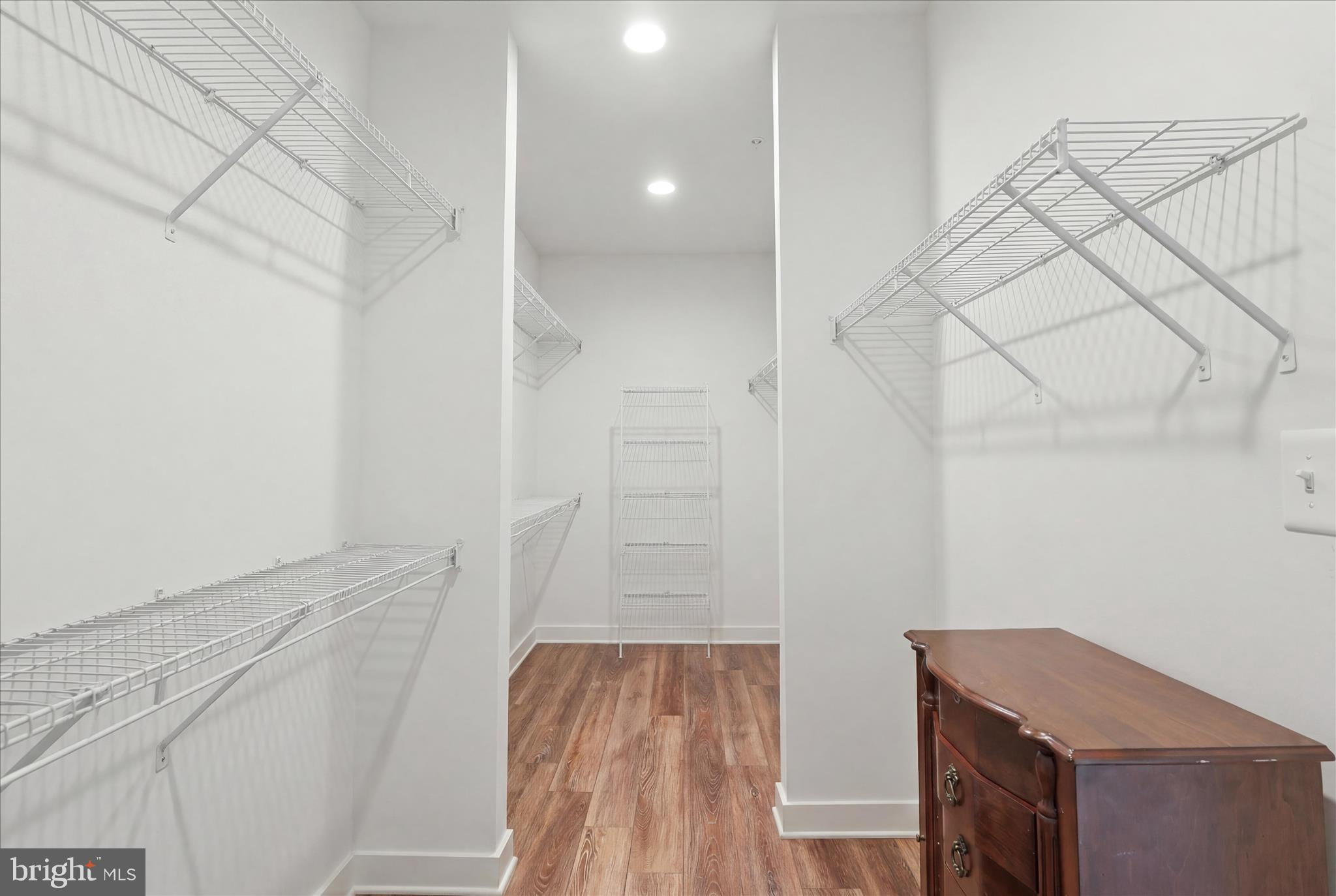 LANDSDALE - Residential