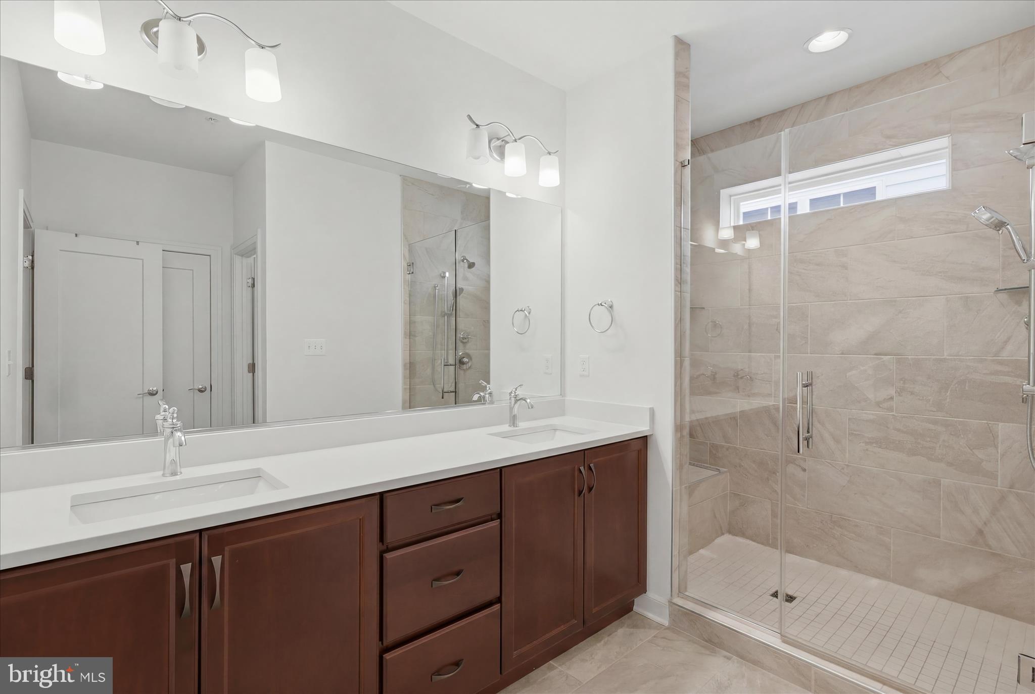 LANDSDALE - Residential