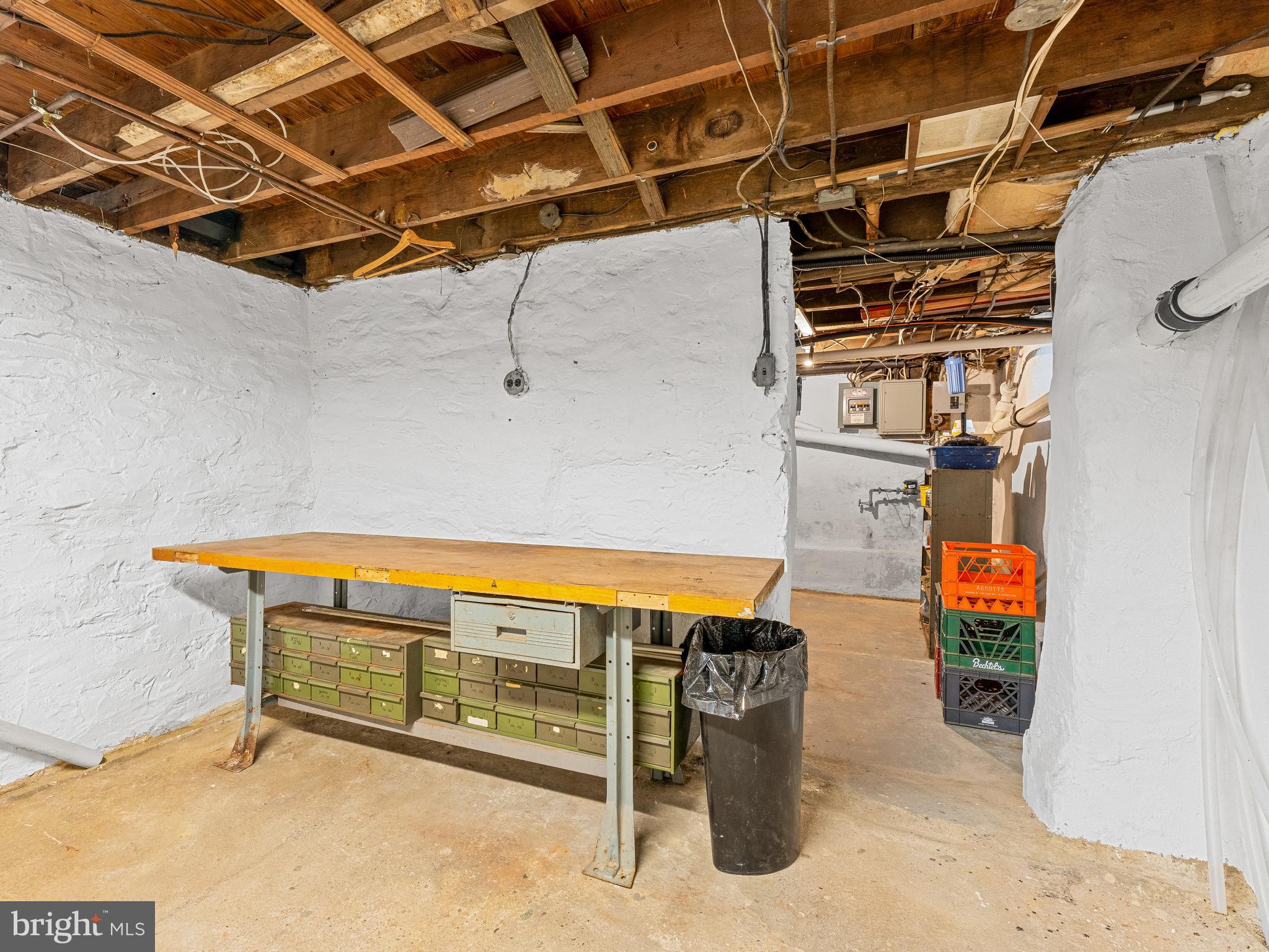 COLLINGDALE - Residential Income