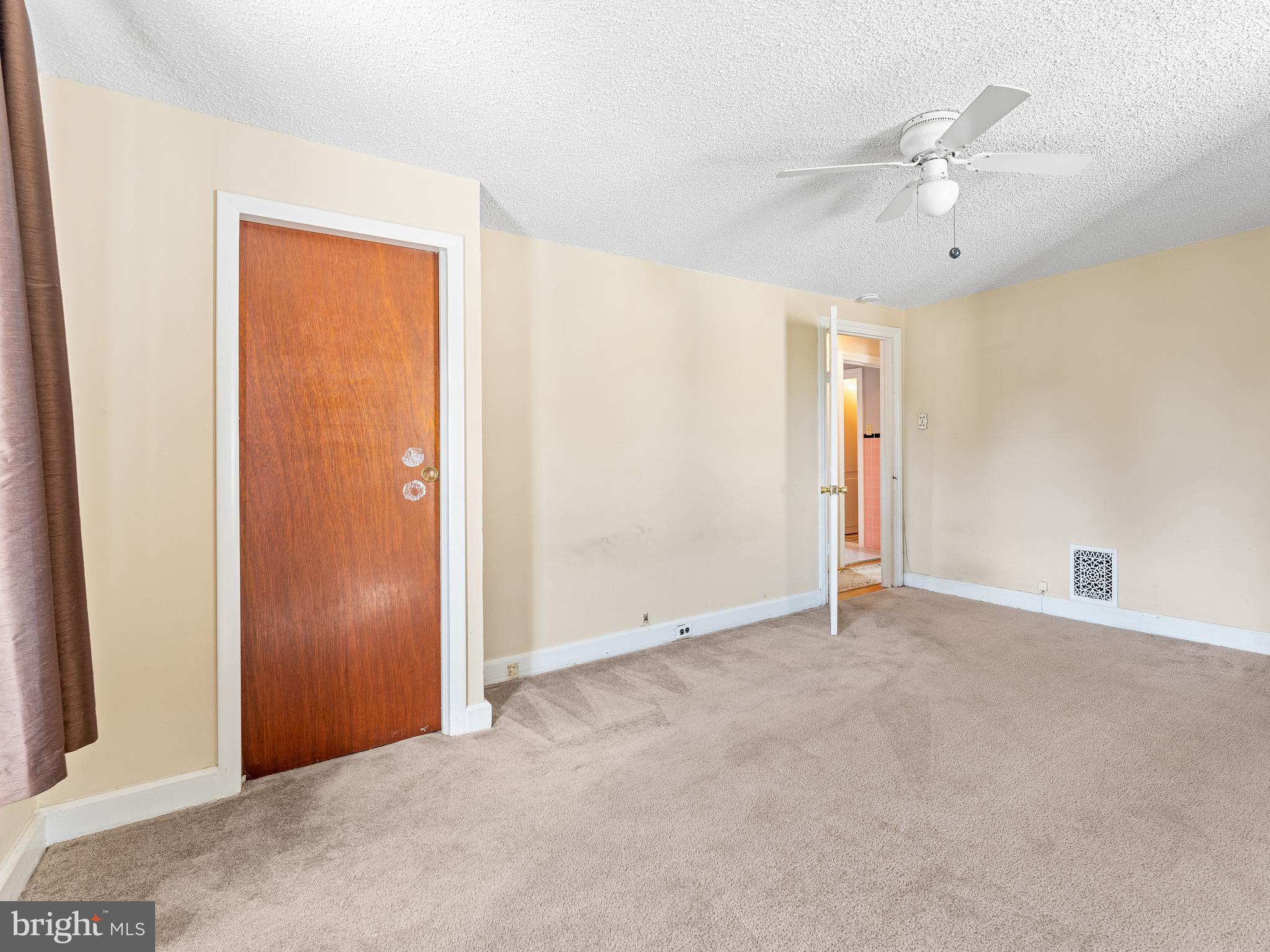 COLLINGDALE - Residential Income