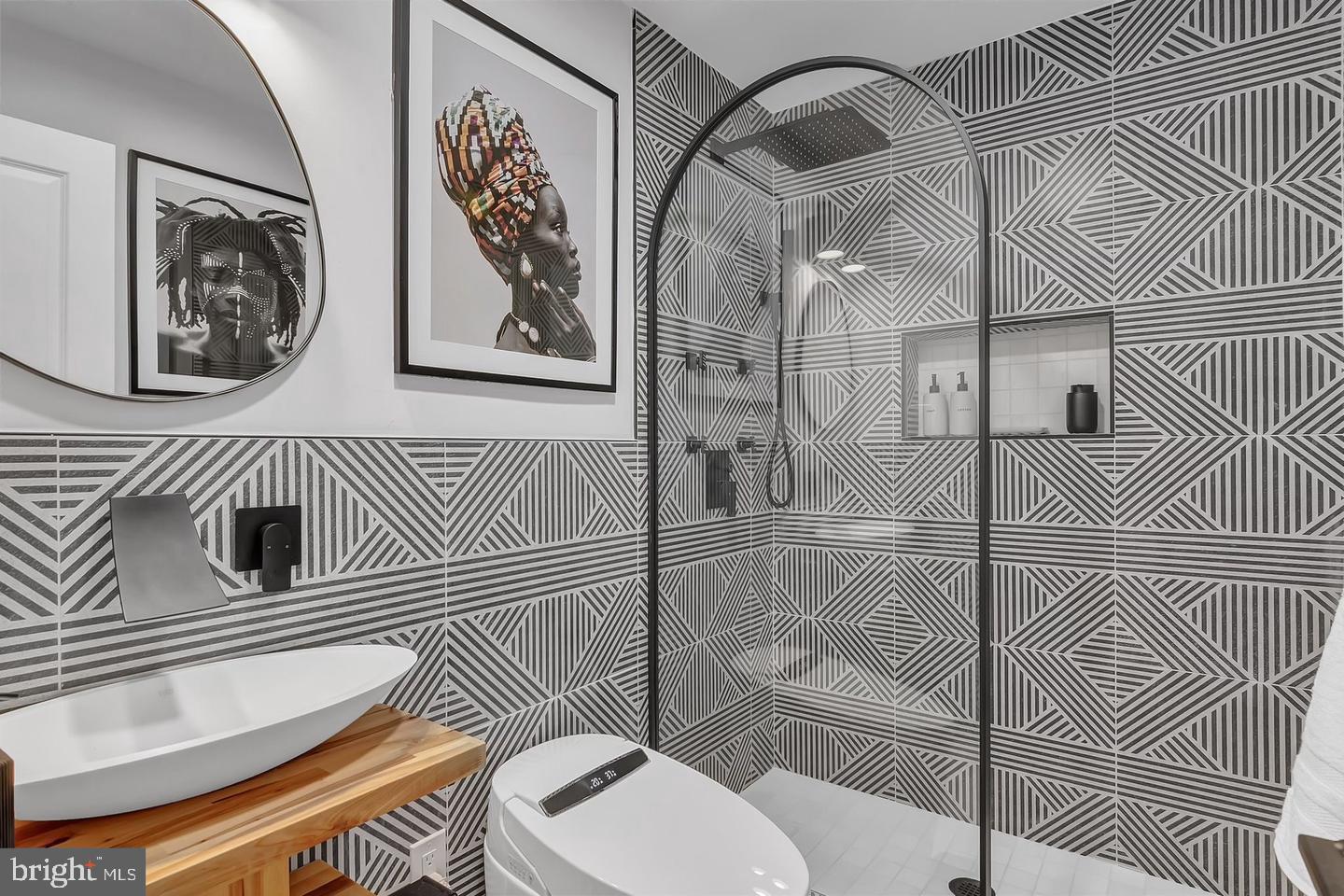 SHERIFF KNOLLS - Residential