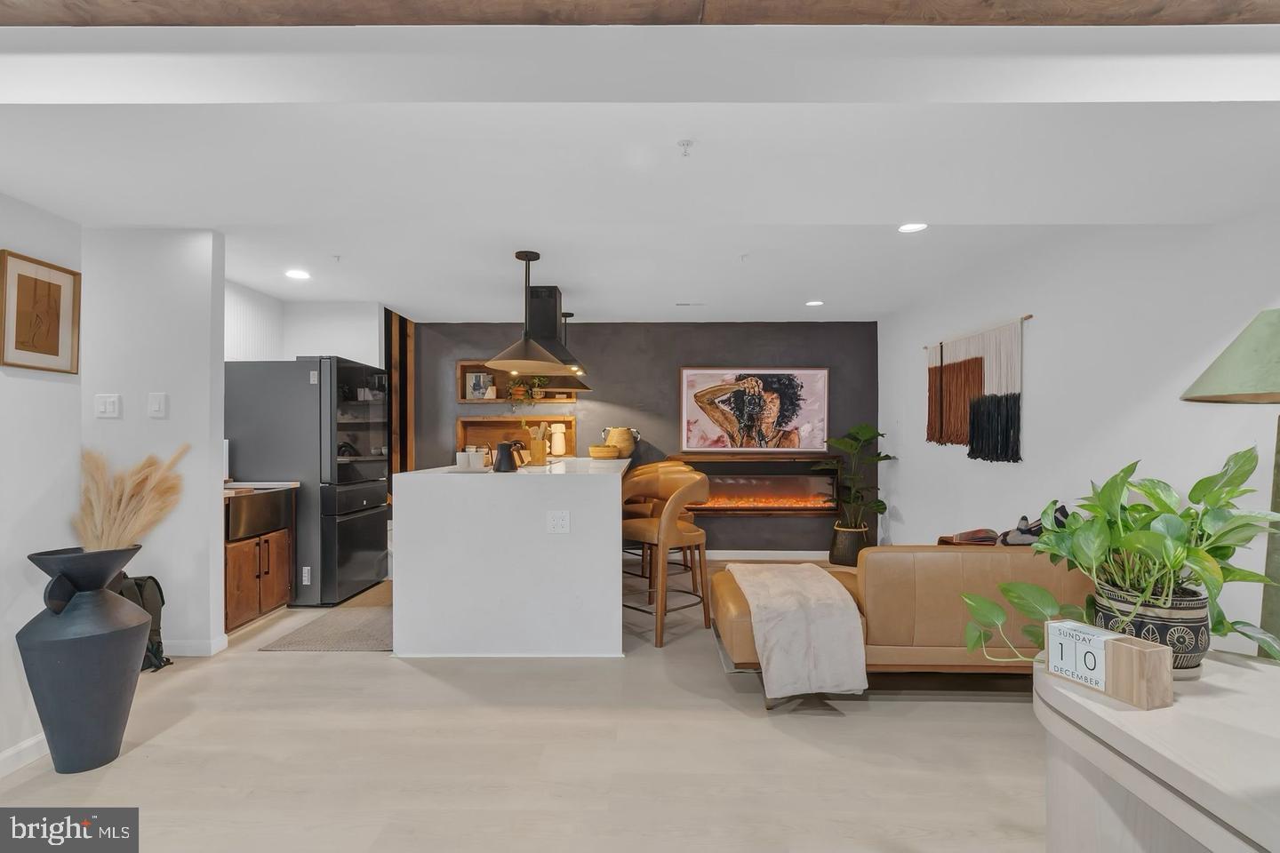 SHERIFF KNOLLS - Residential