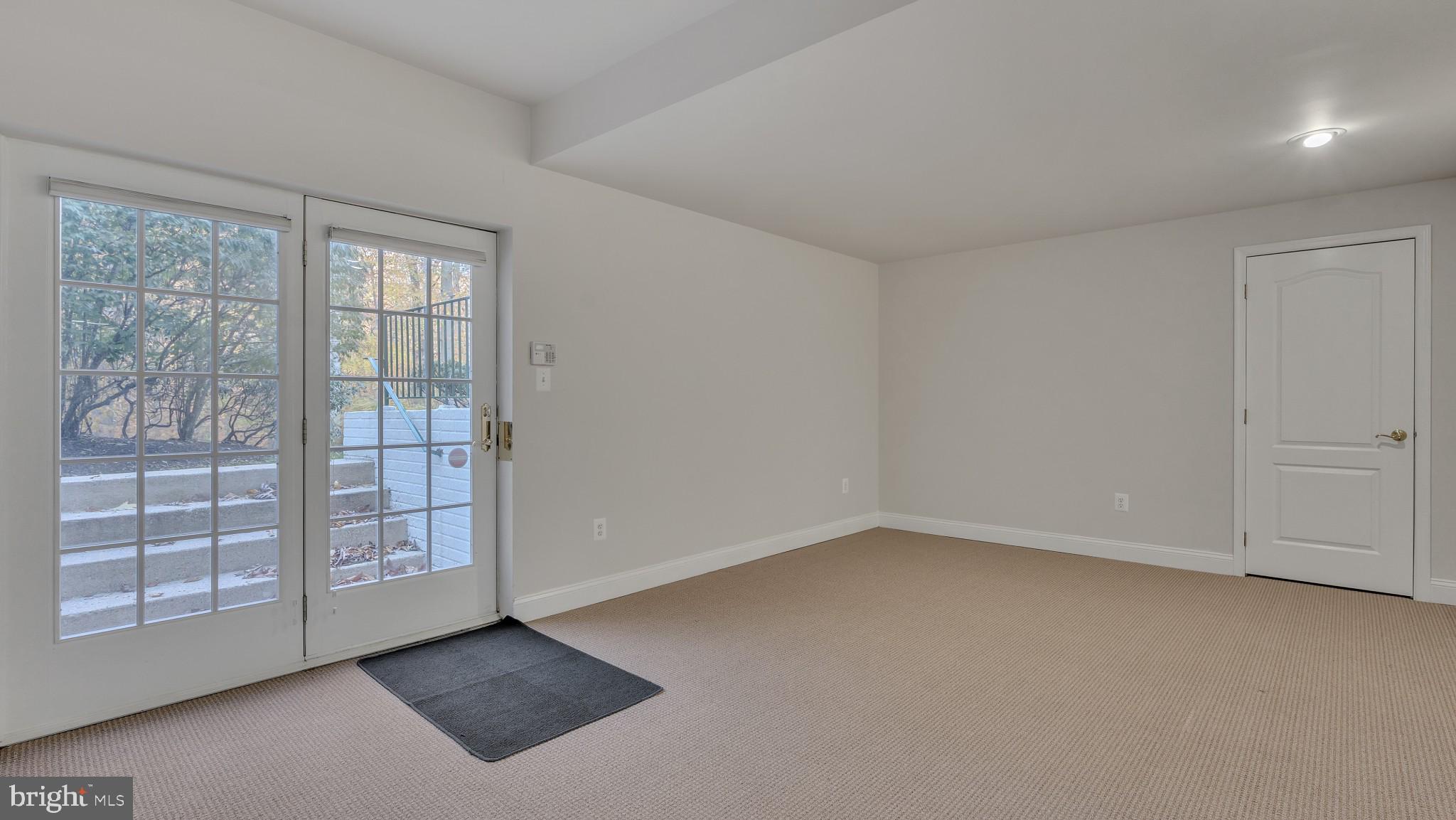 ANNAPOLIS PRESERVE - Residential