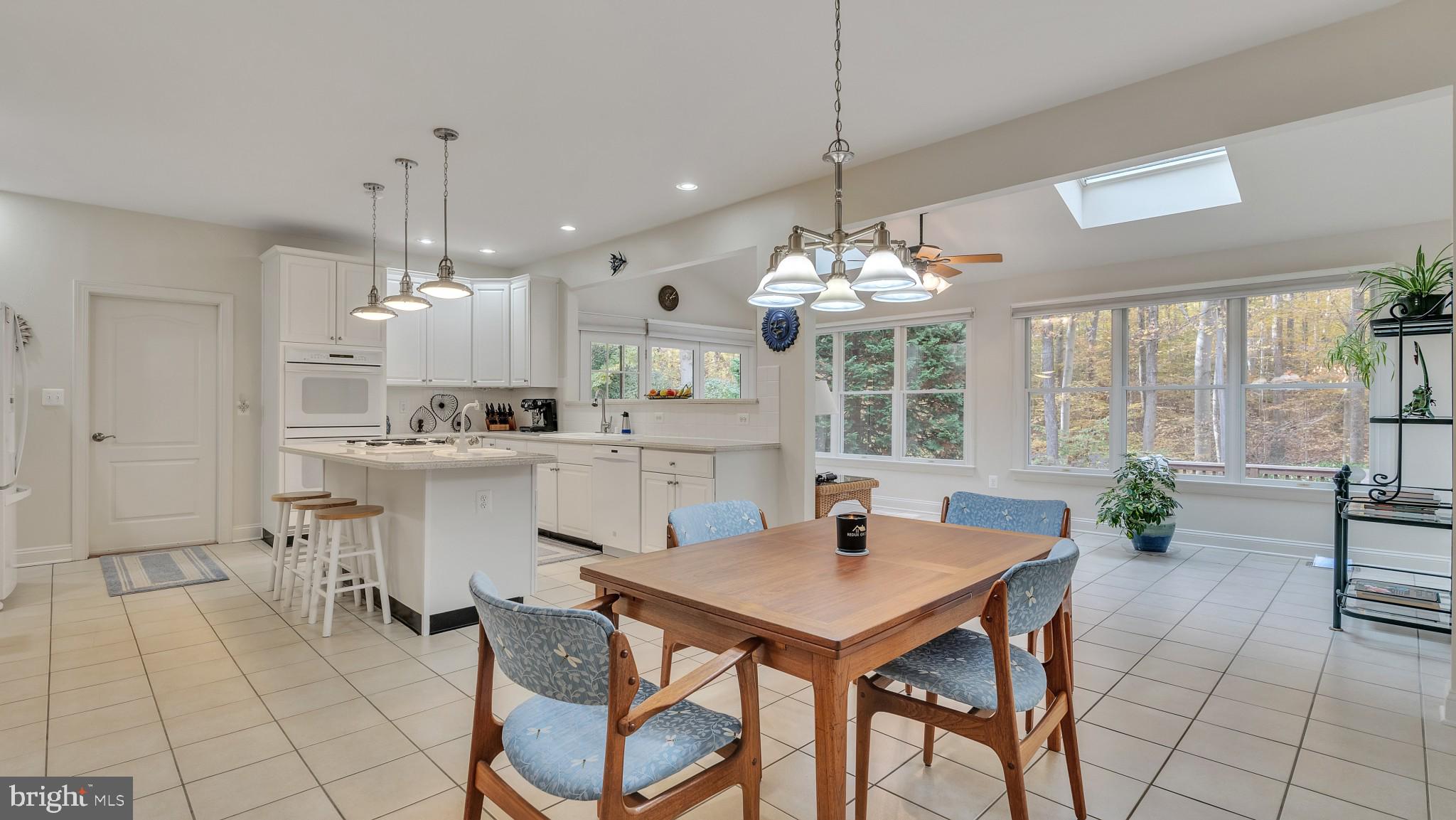 ANNAPOLIS PRESERVE - Residential