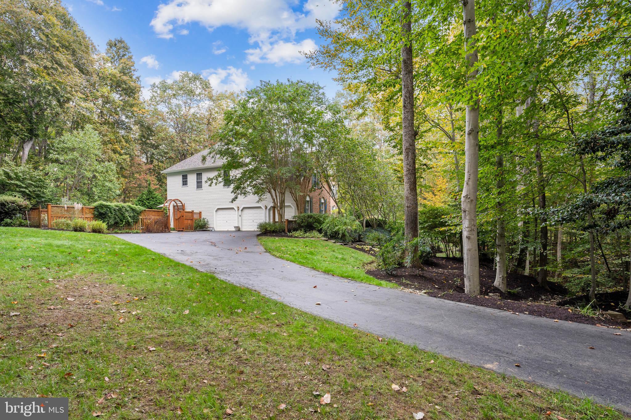 ANNAPOLIS PRESERVE - Residential