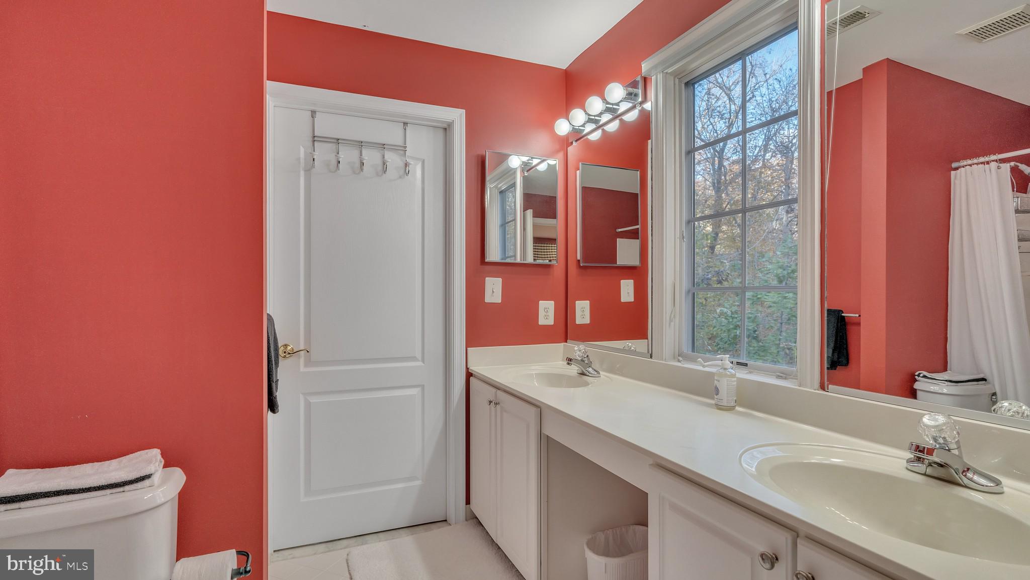 ANNAPOLIS PRESERVE - Residential