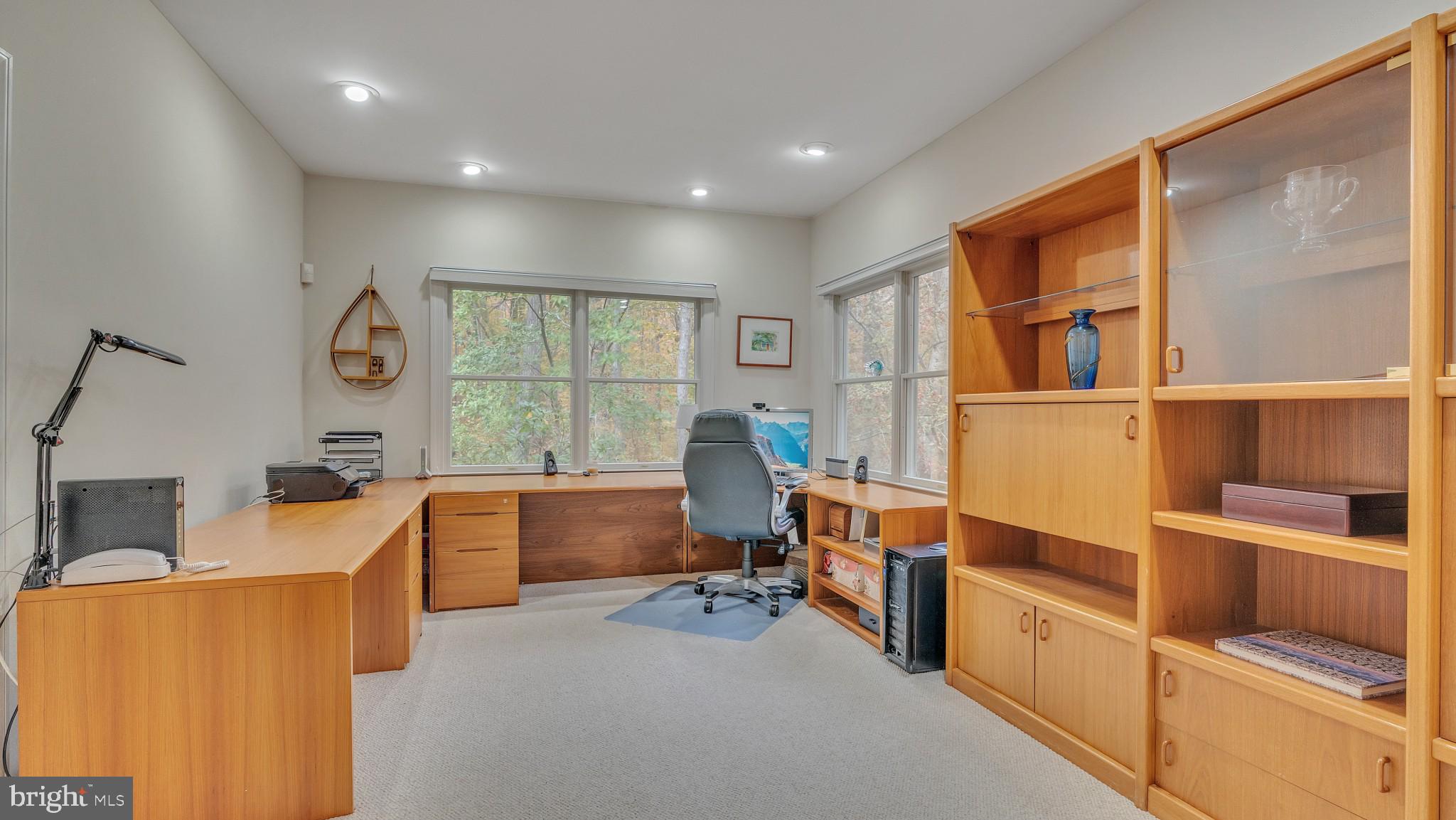 ANNAPOLIS PRESERVE - Residential