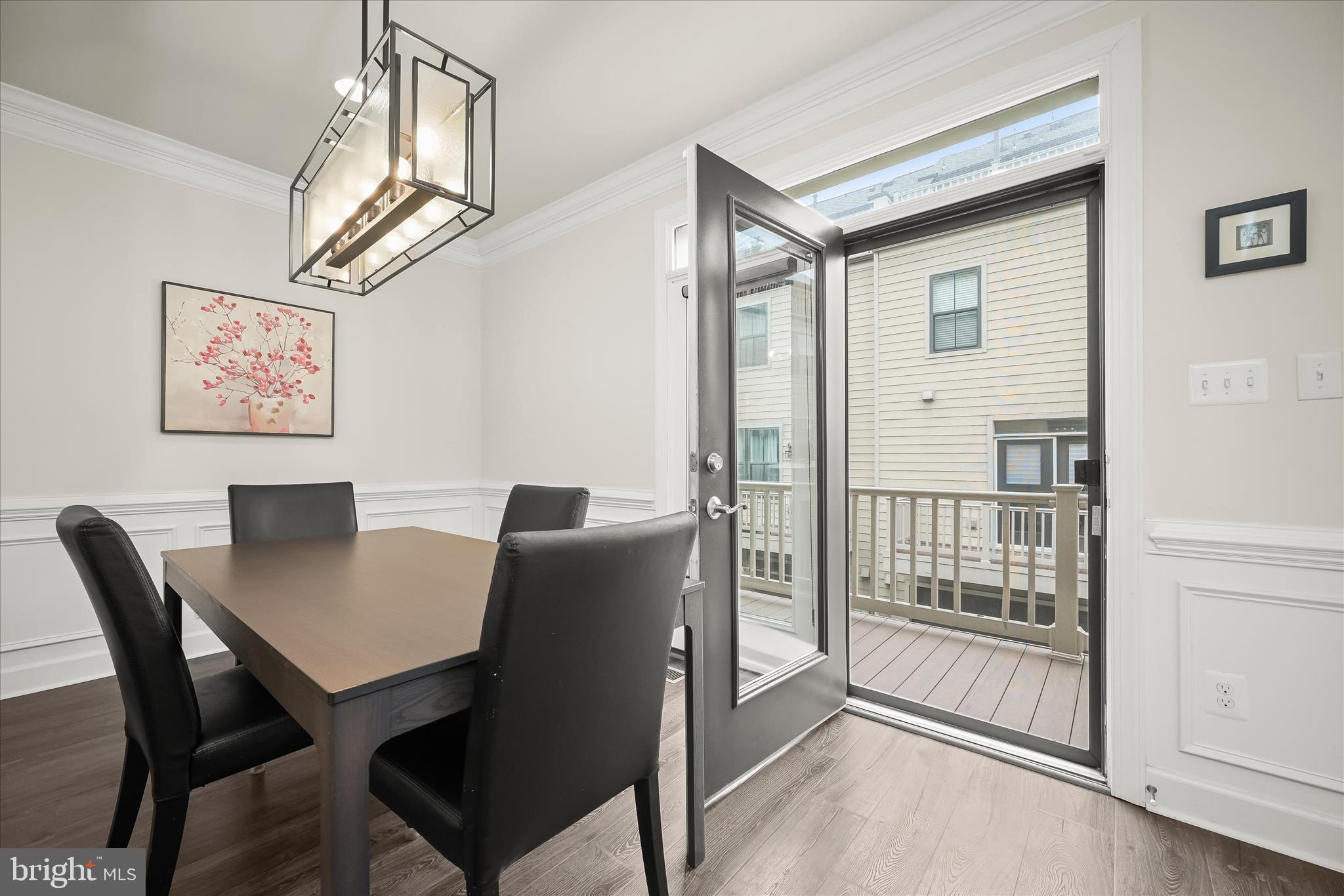 RIVERDALE PARK STATION - Residential