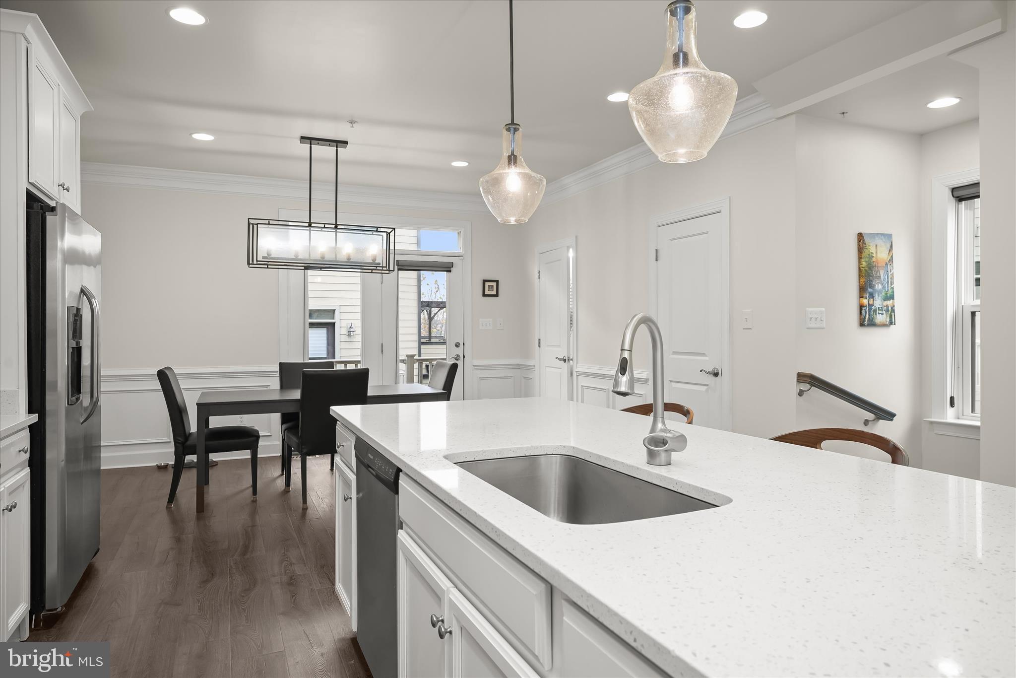 RIVERDALE PARK STATION - Residential