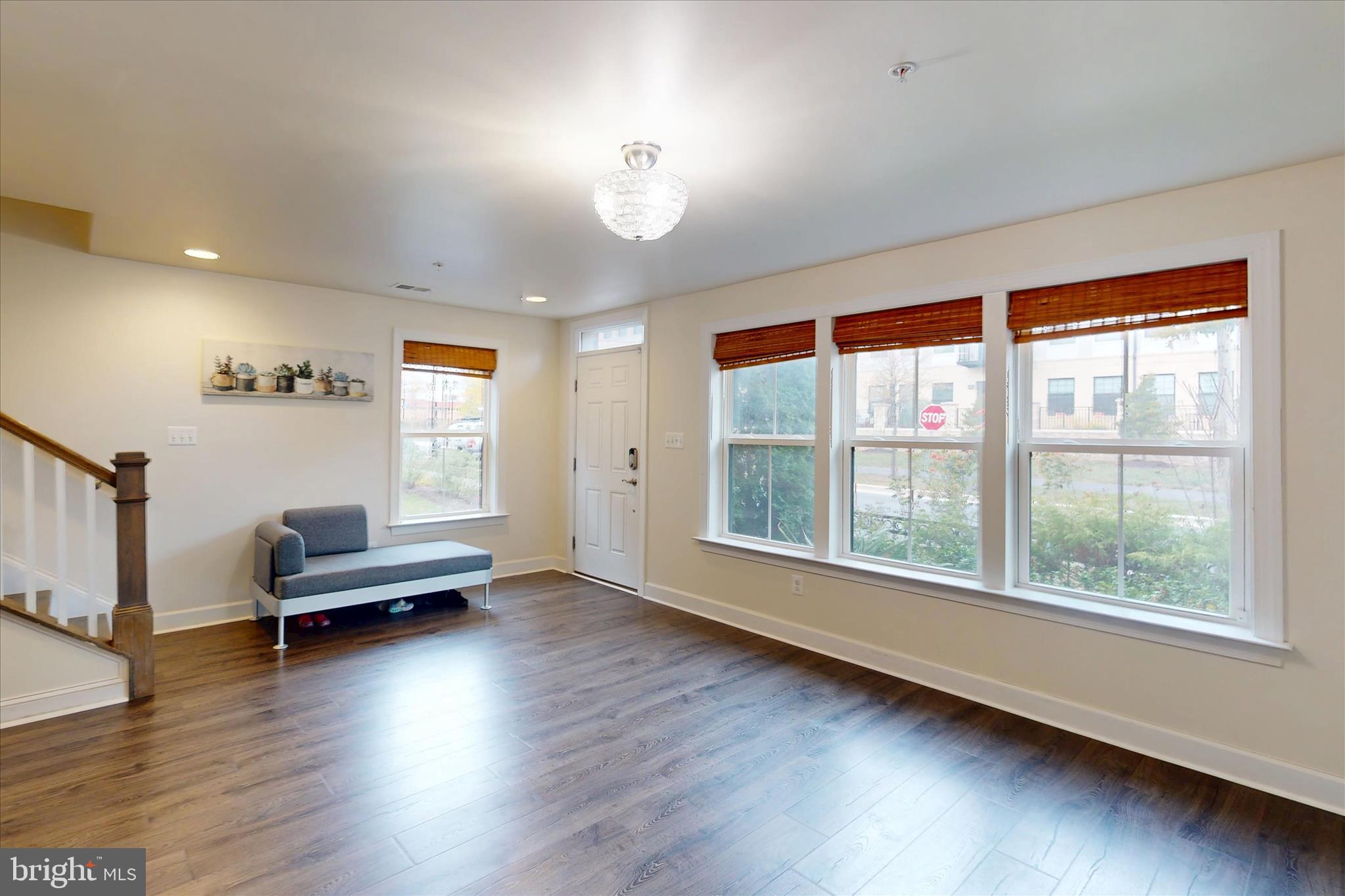 RIVERDALE PARK STATION - Residential