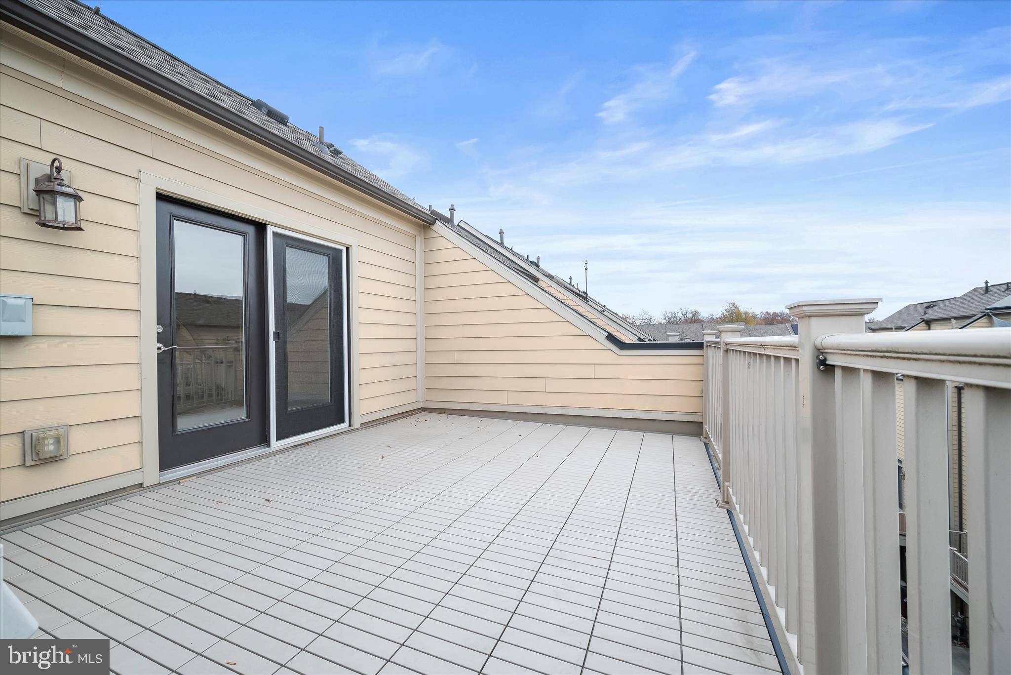 RIVERDALE PARK STATION - Residential