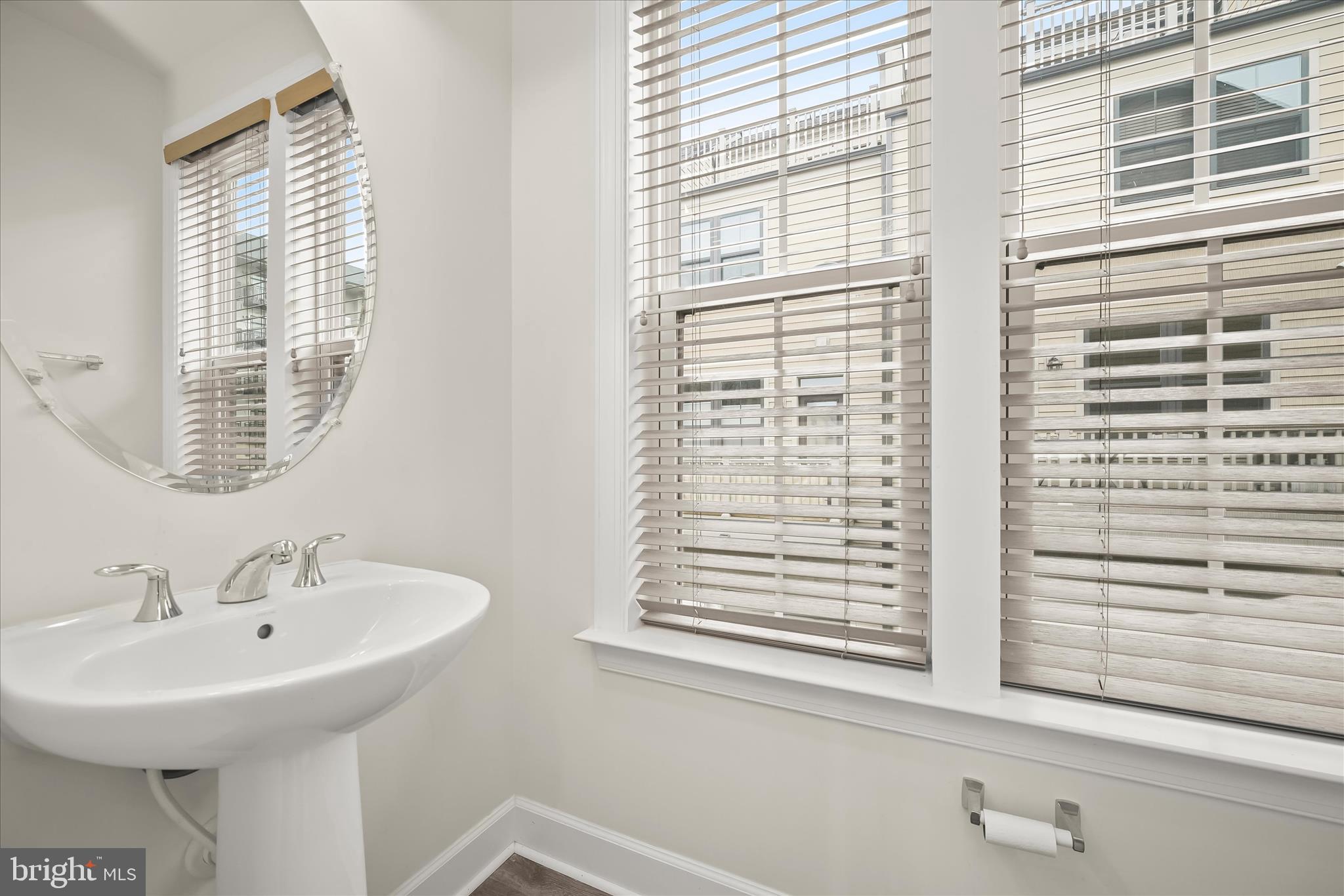 RIVERDALE PARK STATION - Residential