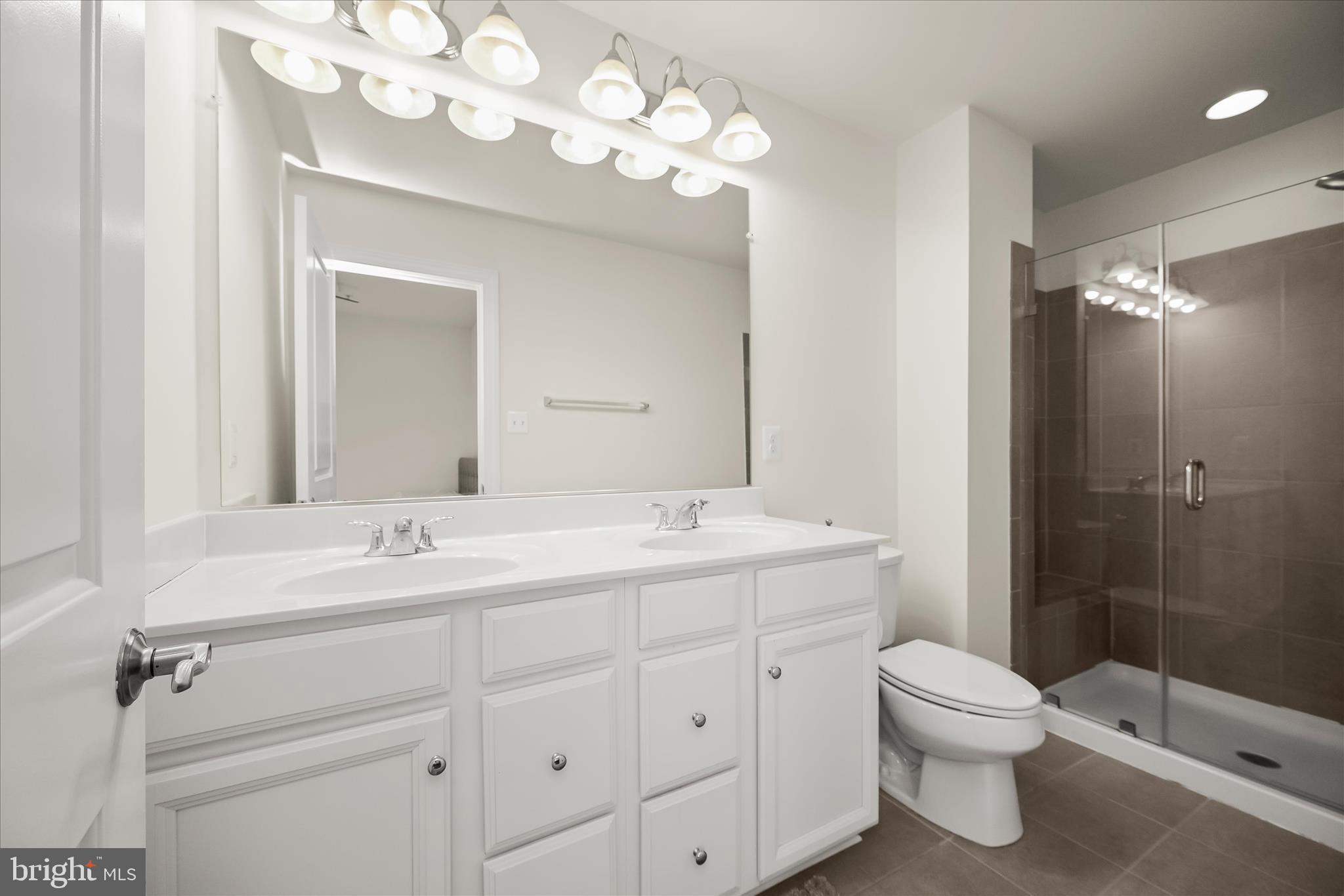 RIVERDALE PARK STATION - Residential