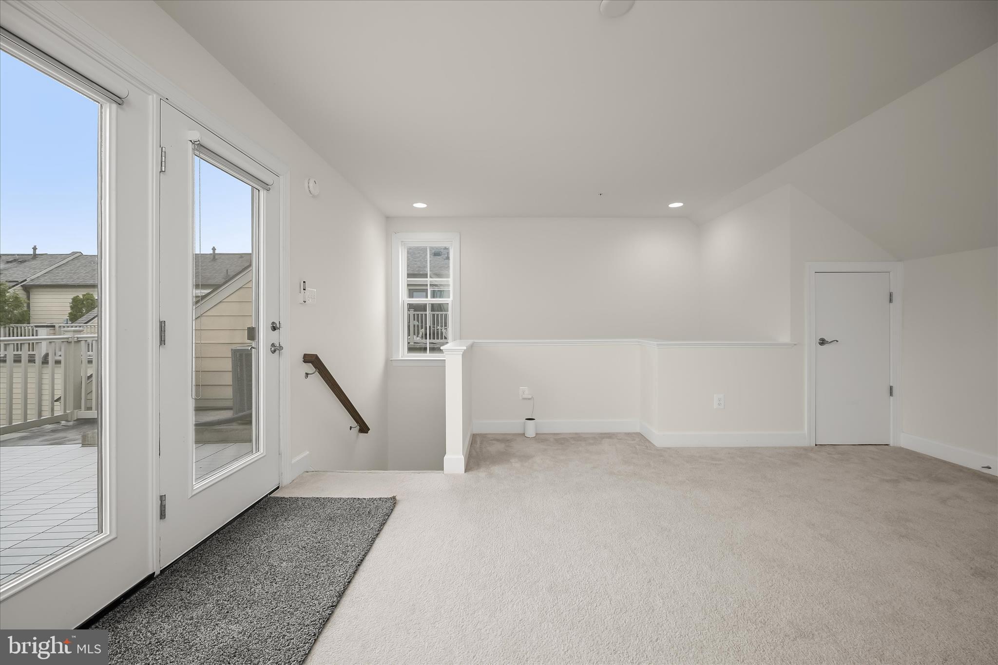 RIVERDALE PARK STATION - Residential