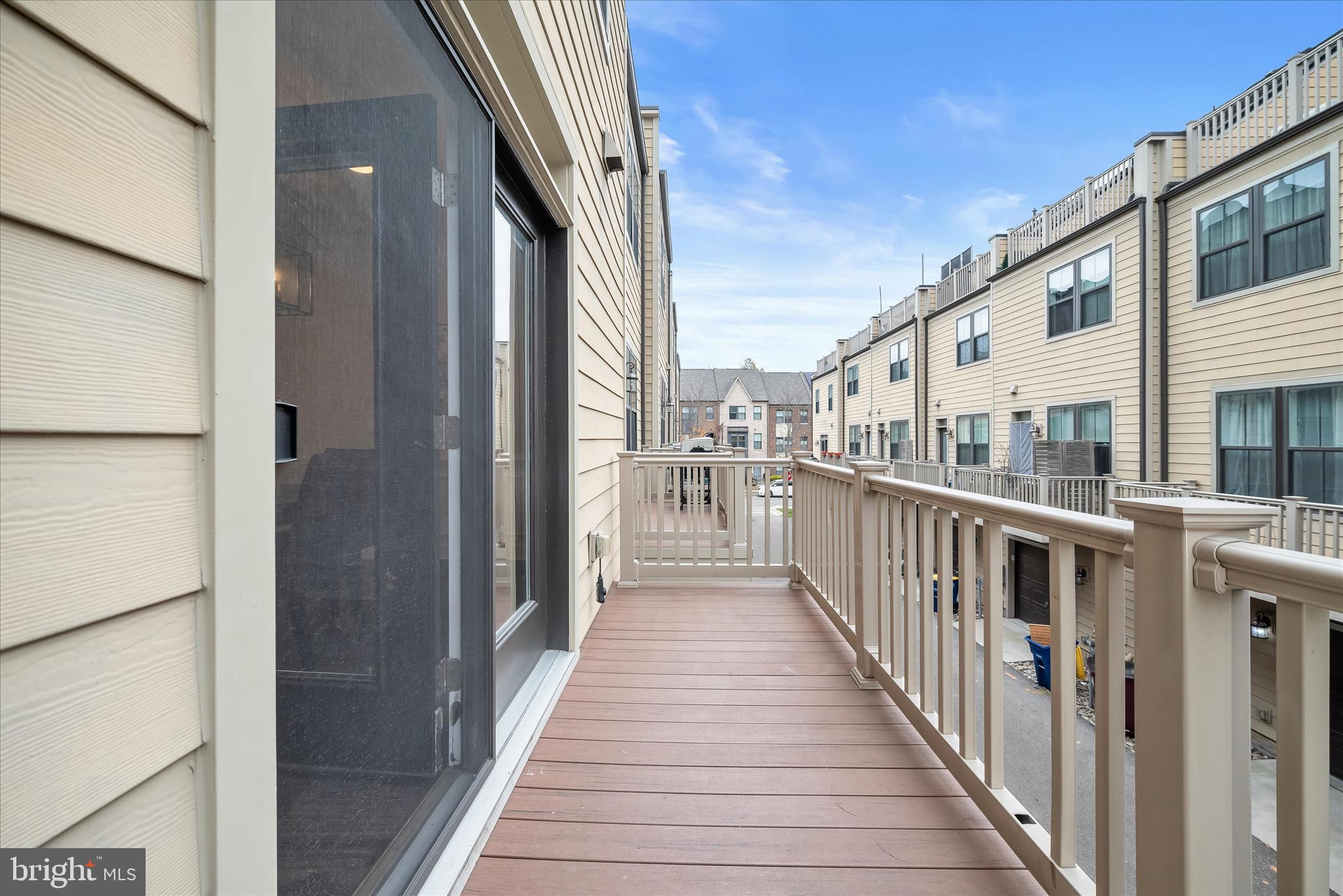 RIVERDALE PARK STATION - Residential