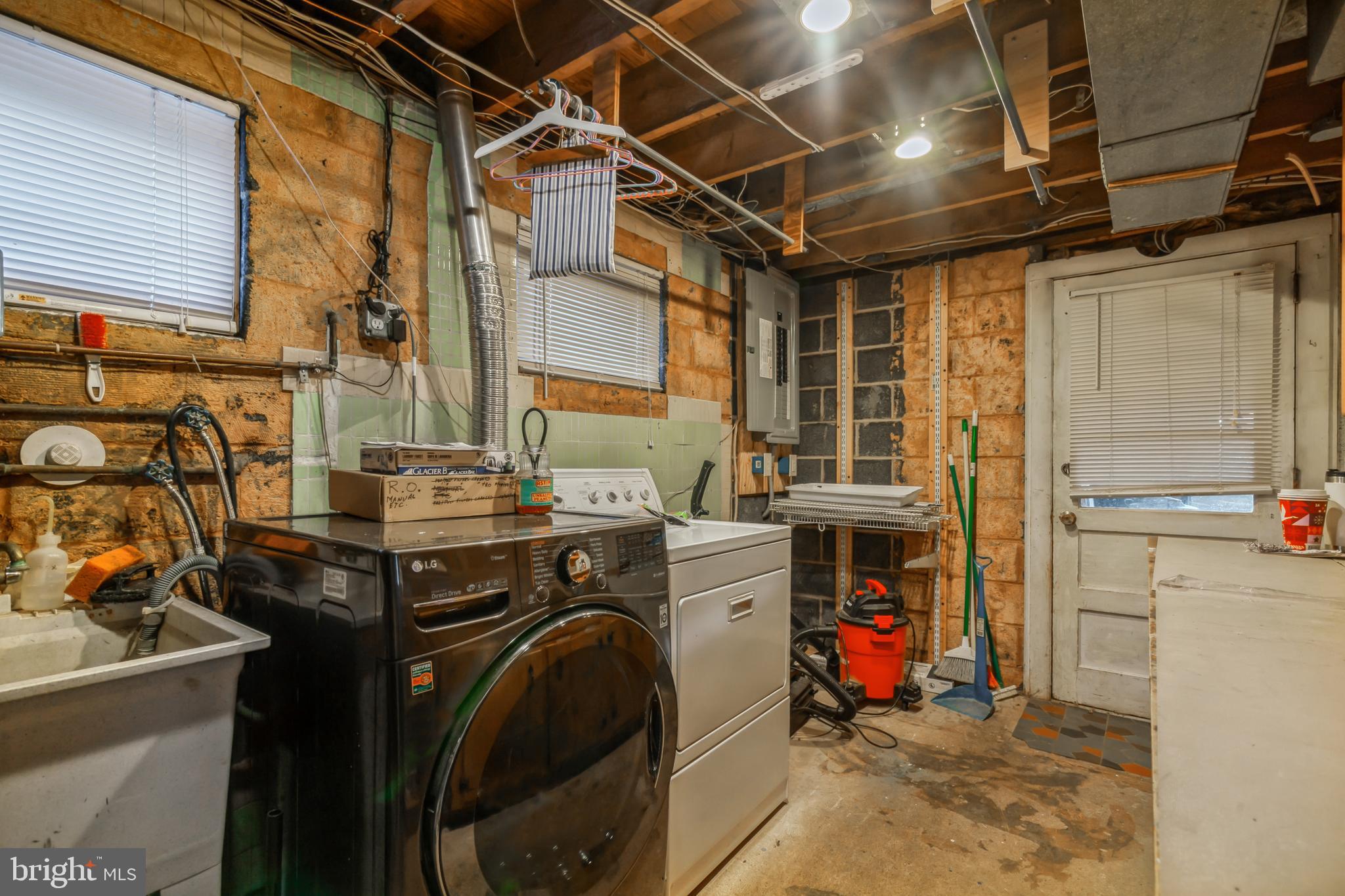 NON AVAILABLE - Residential
