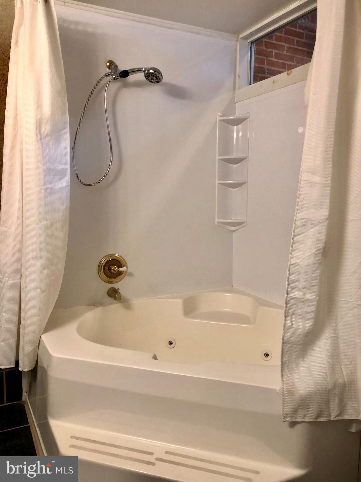 UNIVERSITY OF MARYLAND - Residential Lease