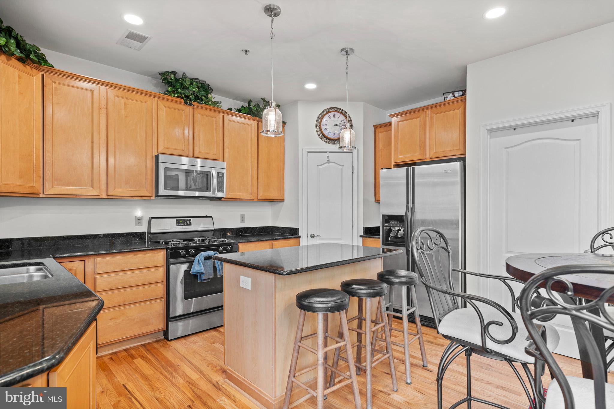 CAMBRIDGE ESTATES - Residential