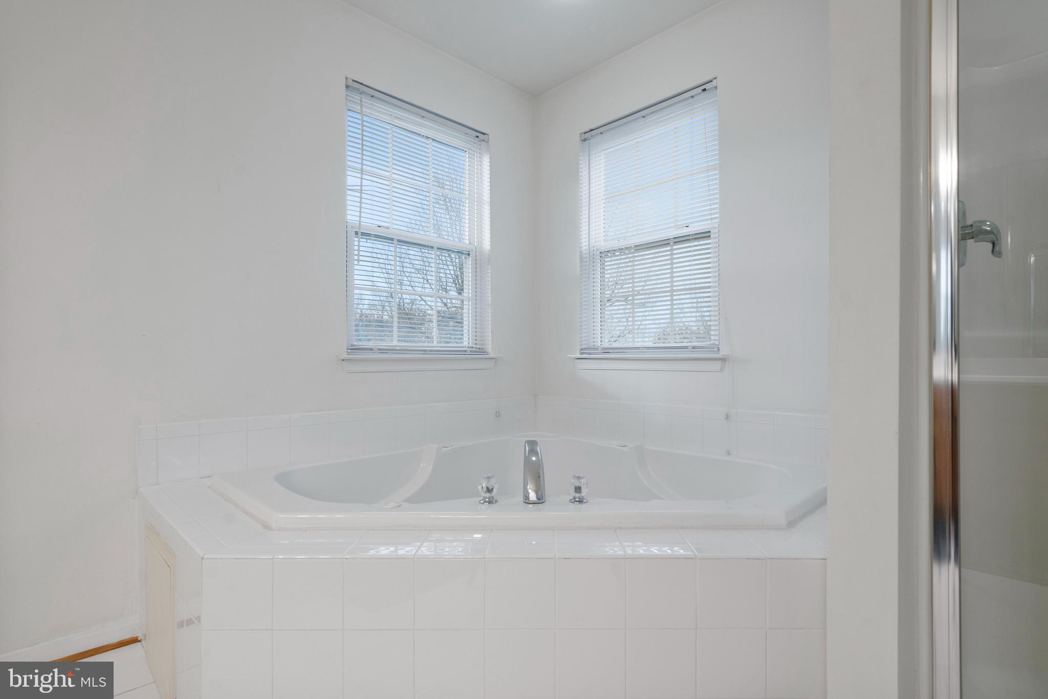 CAMBRIDGE ESTATES - Residential